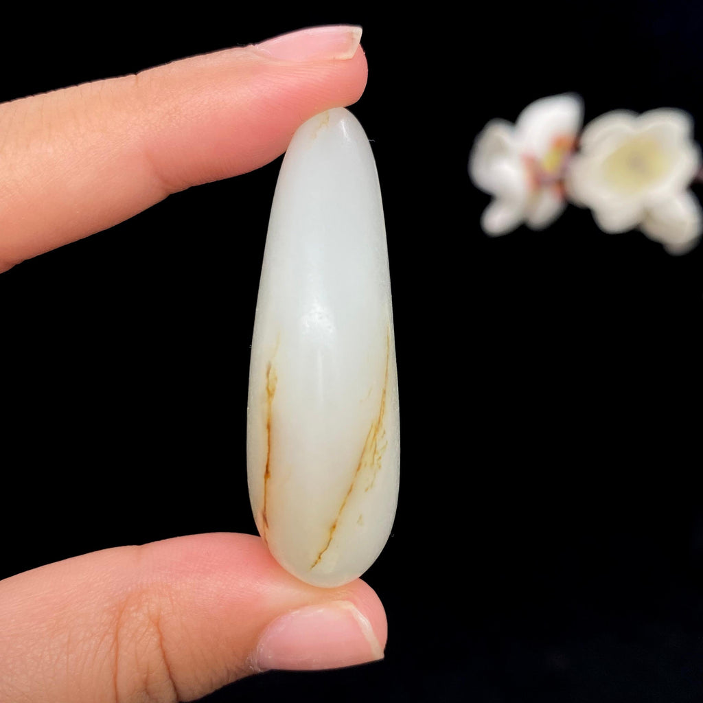 和田玉白玉带黄皮籽料（46.2g）