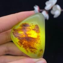 和田玉聚红皮籽料挂件（46.4g）