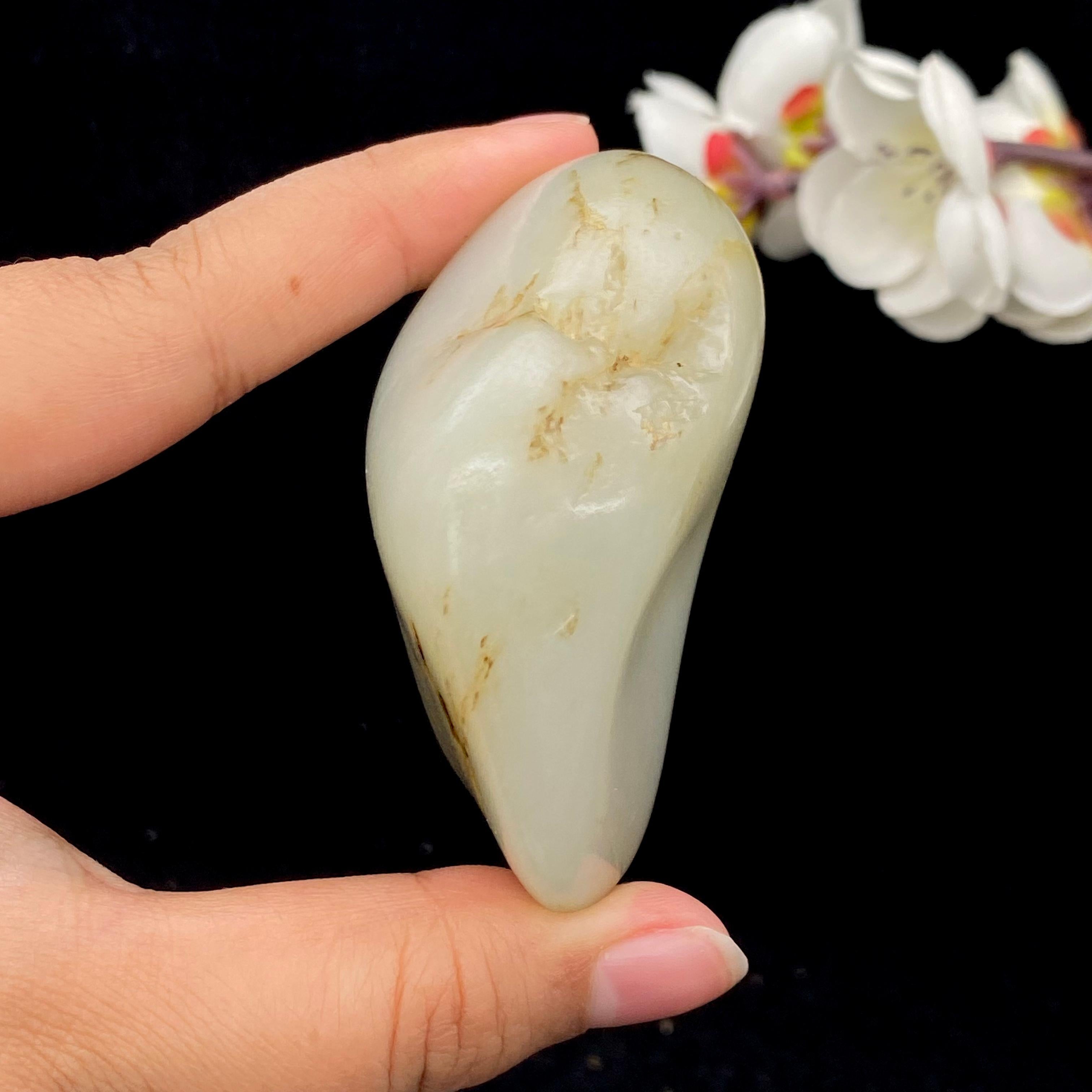 和田玉洒金皮籽料手把件（163.4g）