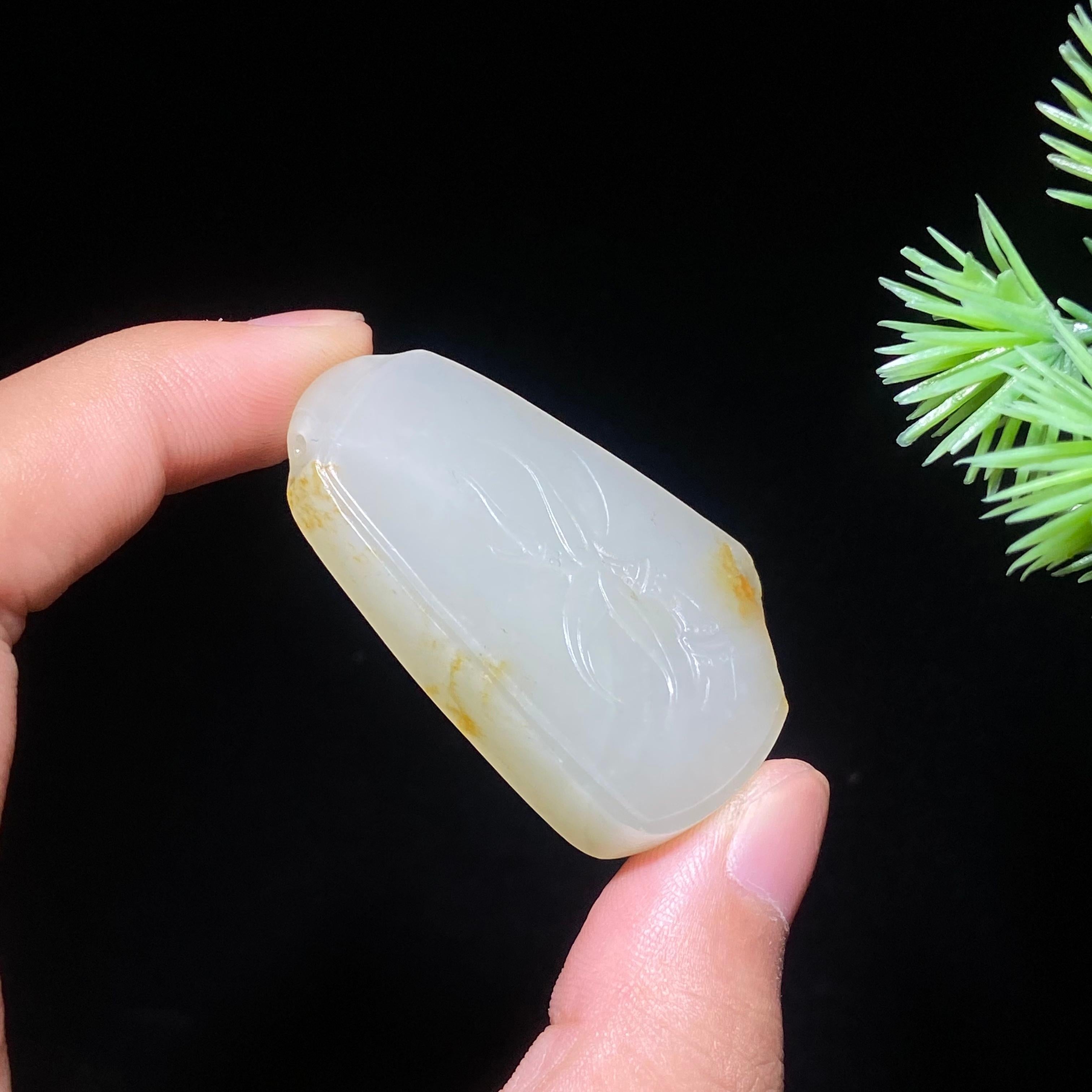 和田玉籽料节节高升（19.2g）