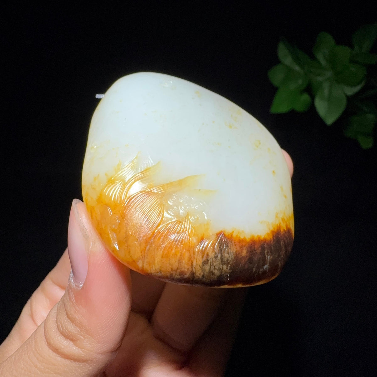和田玉籽料大势至菩萨（96.1g）