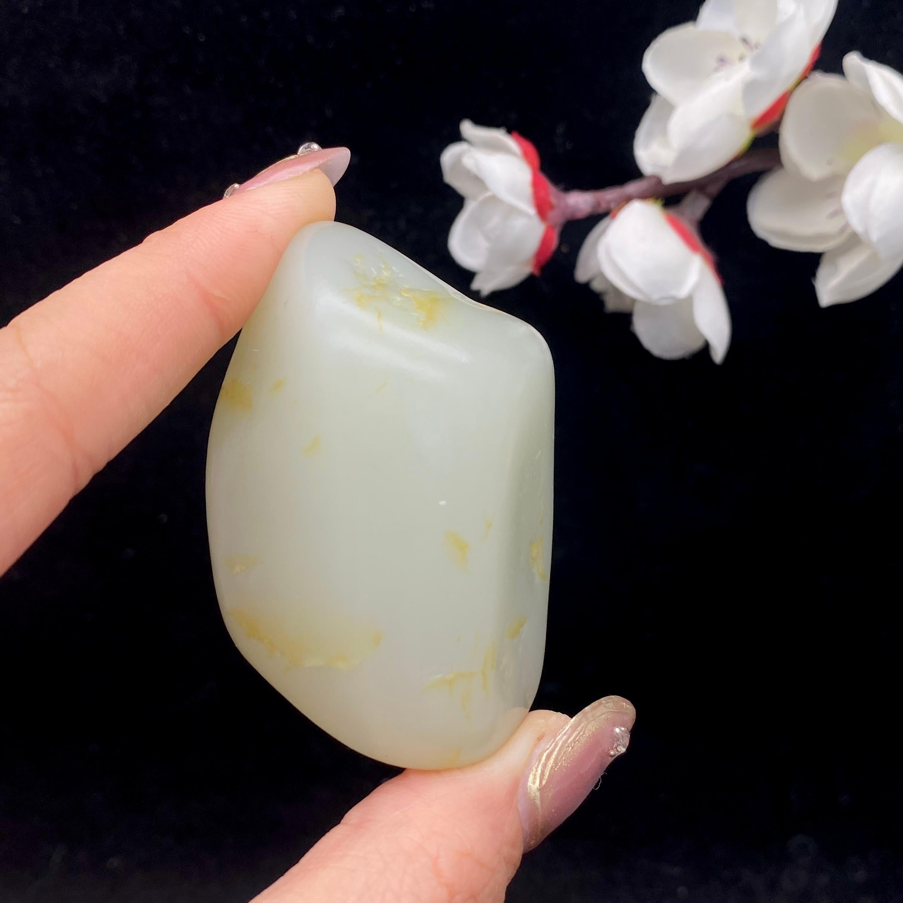 和田玉洒金皮籽料手把件（77.7g）