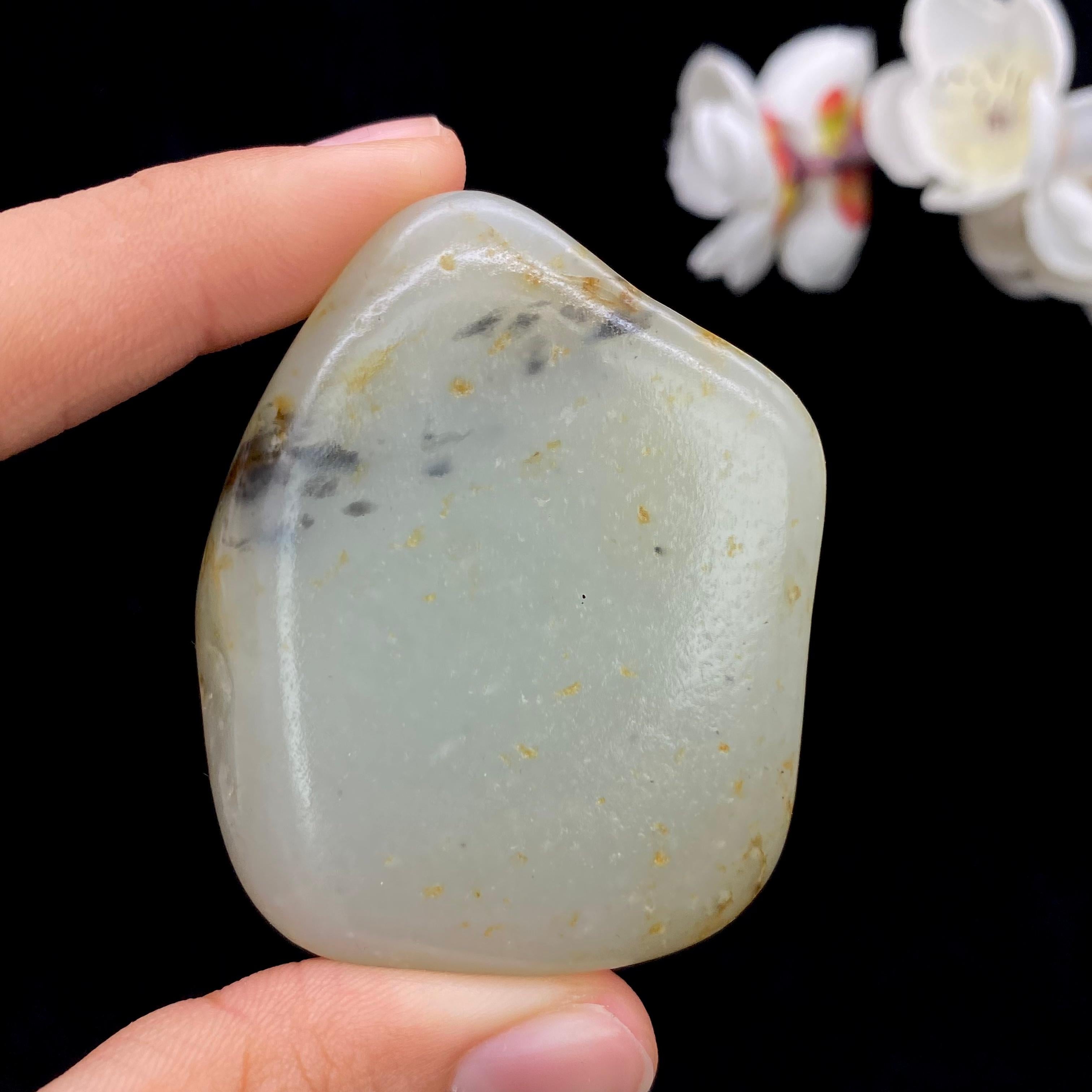 和田玉洒金皮籽料手把件（77.5g）