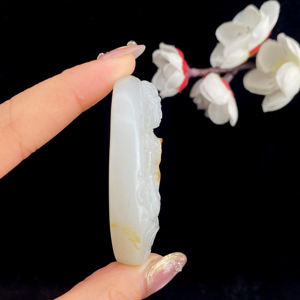 和田玉白玉籽料【观音】（53.7g）