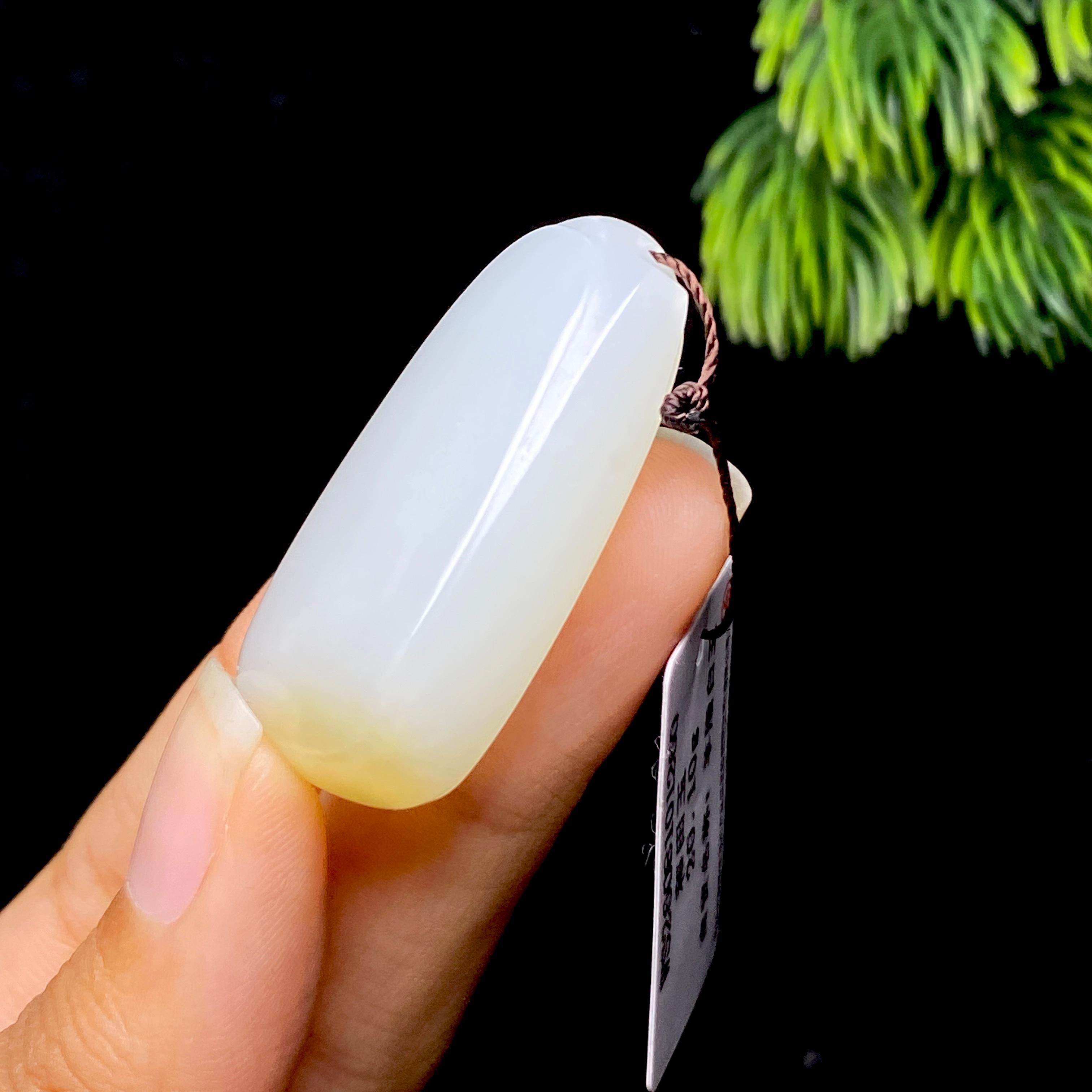 和田玉糖白无事牌（20.1g）