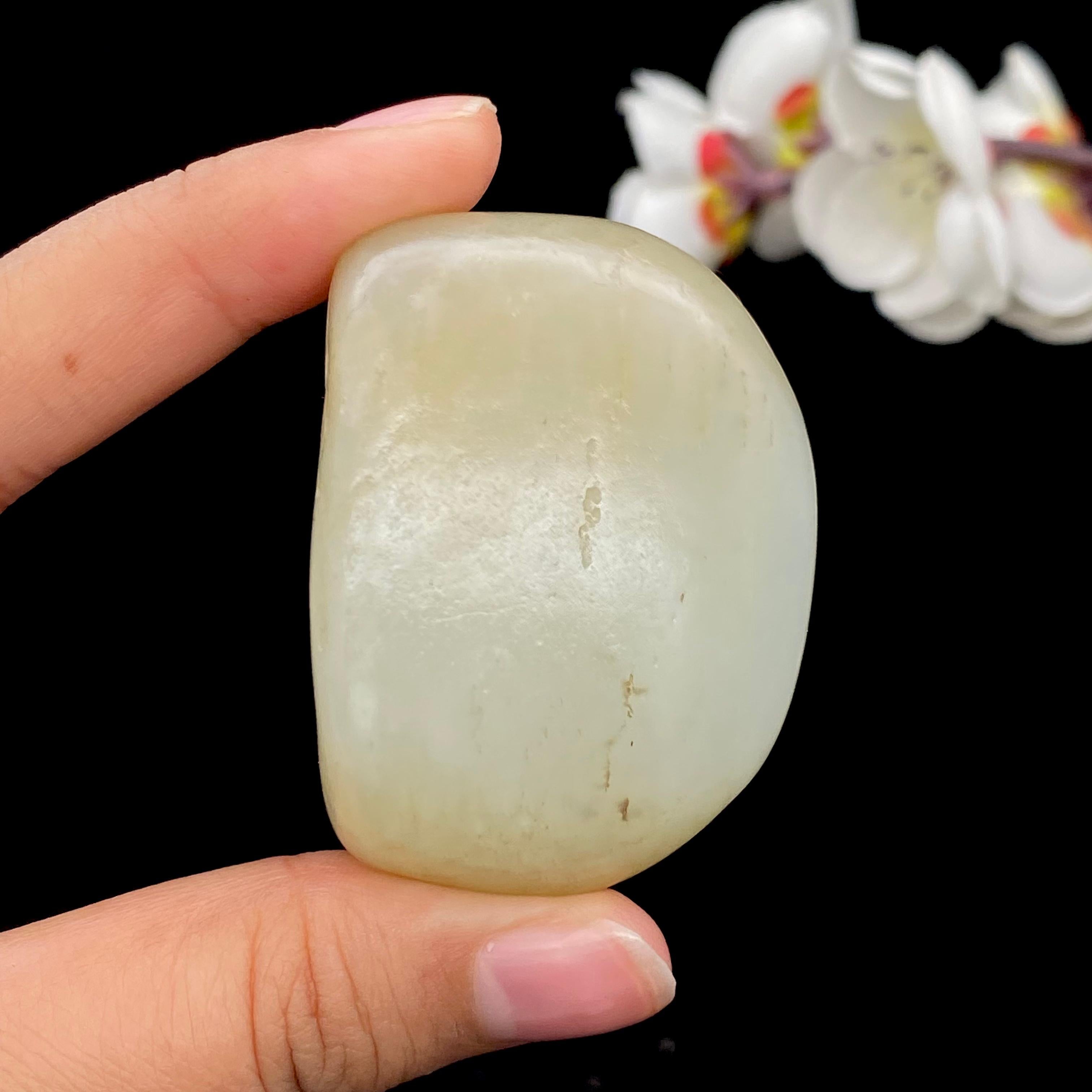 【超值推荐】和田玉籽料糖小手把件（90g）