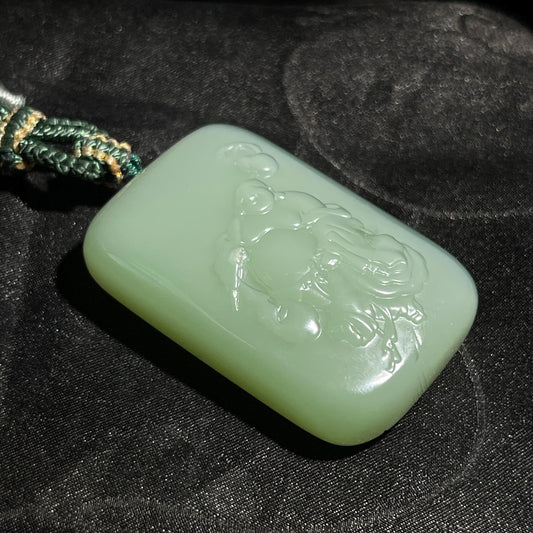 和田玉碧玉粉青佛公牌（32.0g）