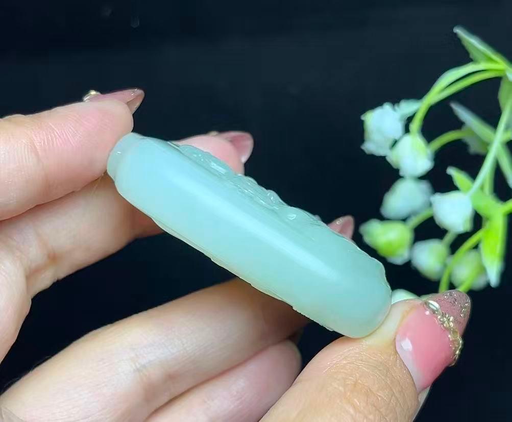 和田玉御龙山水普贤菩萨（50.5g）