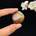 和田玉聚红皮籽料挂件（27.2g）
