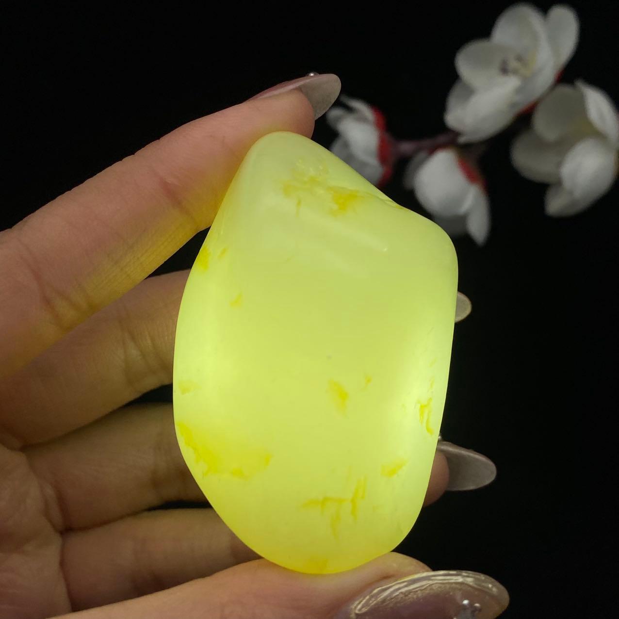 和田玉洒金皮籽料手把件（77.7g）