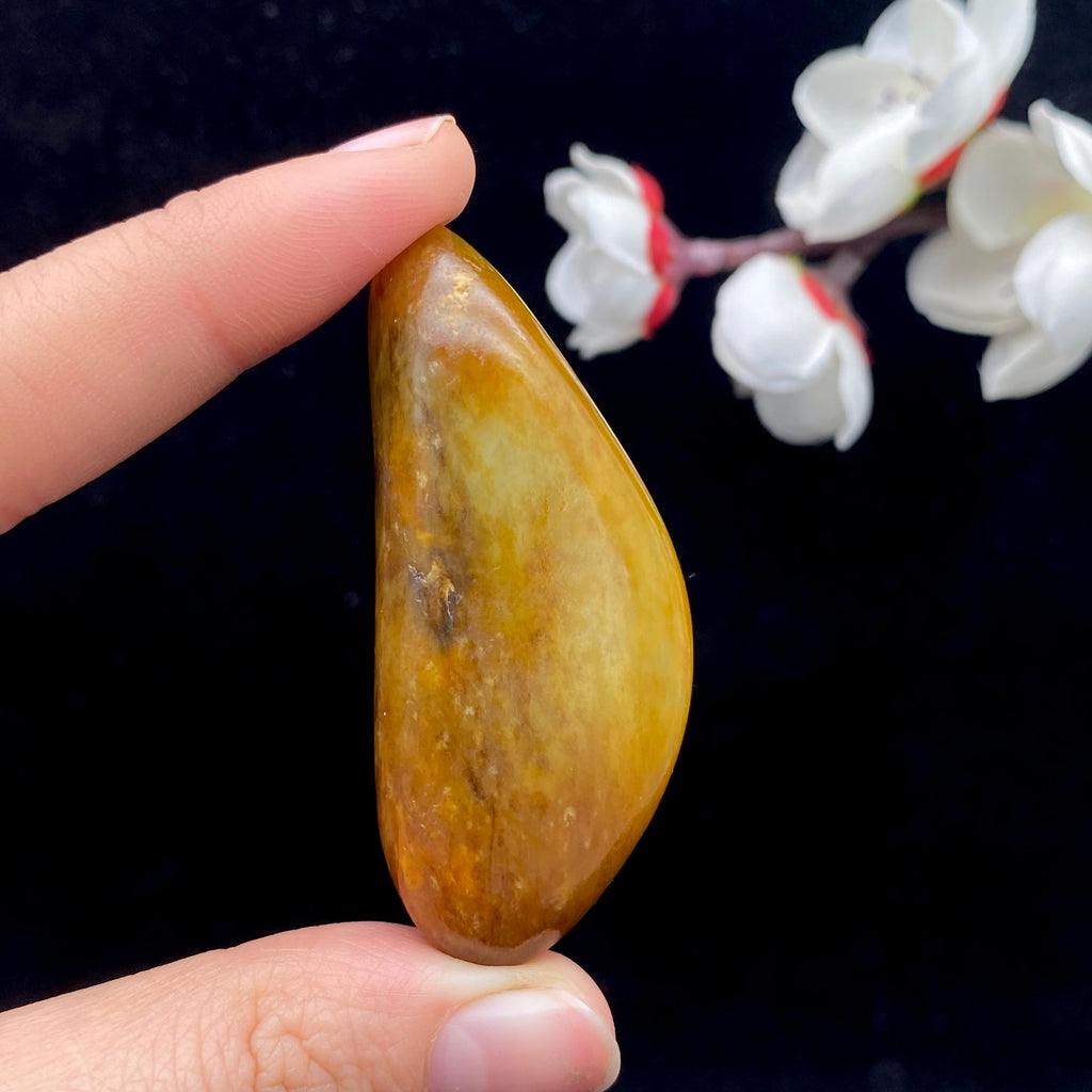 和田玉聚黄皮籽料挂件（36.9g）