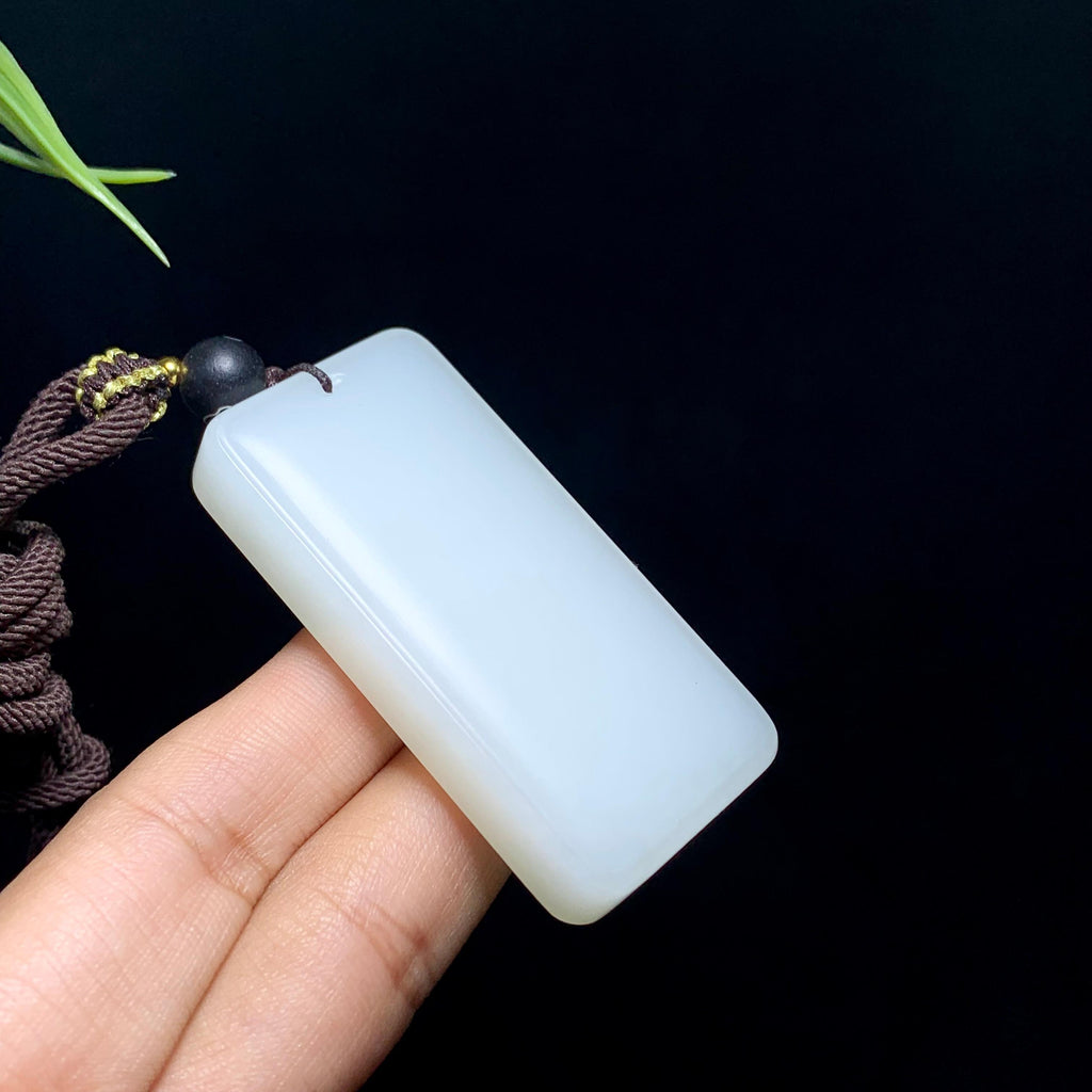 和田羊脂白玉玉无事牌（48.0g）