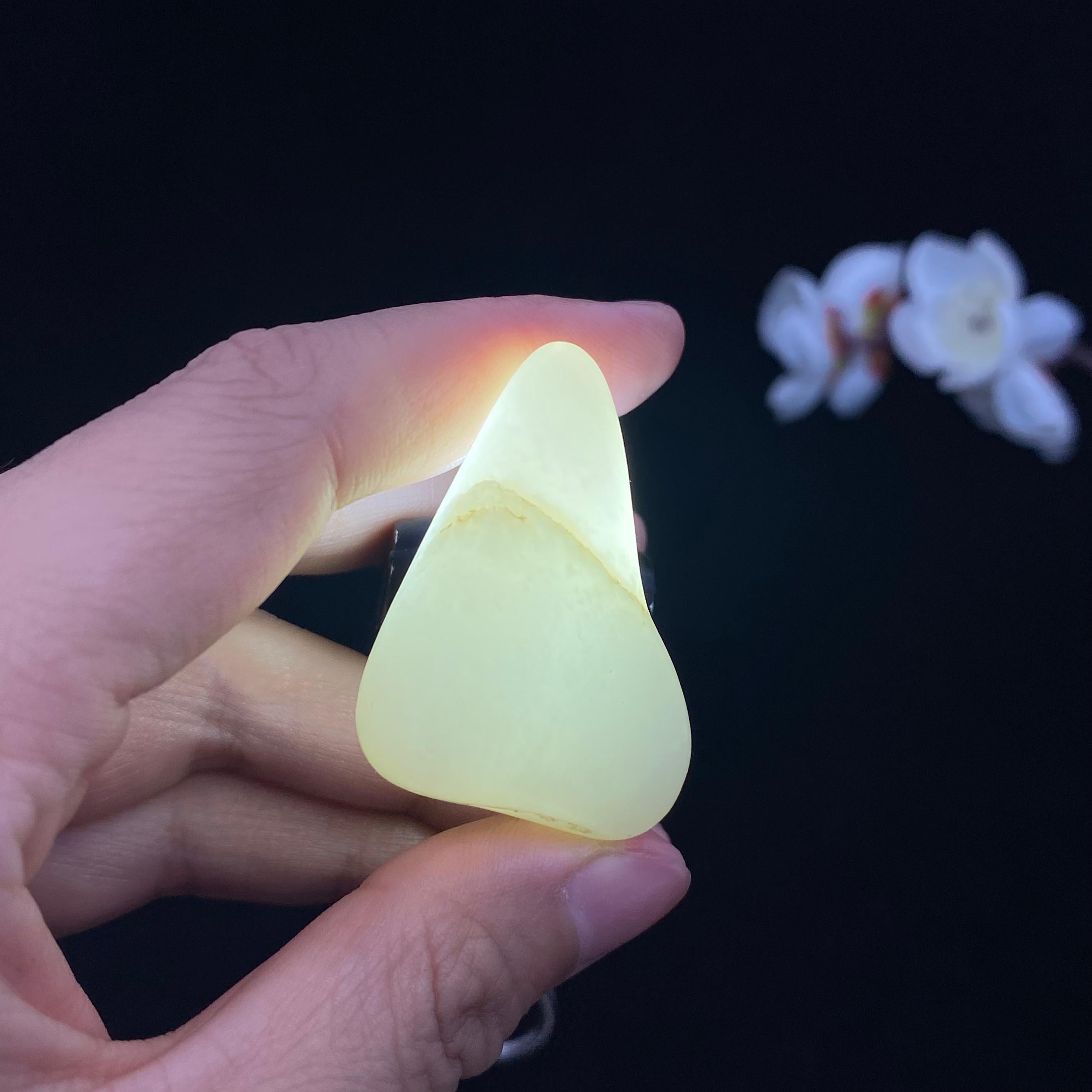 和田玉白玉籽料原石（21.3g）