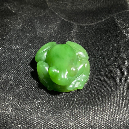 和田玉碧玉阳绿呱呱来财（9.3g）