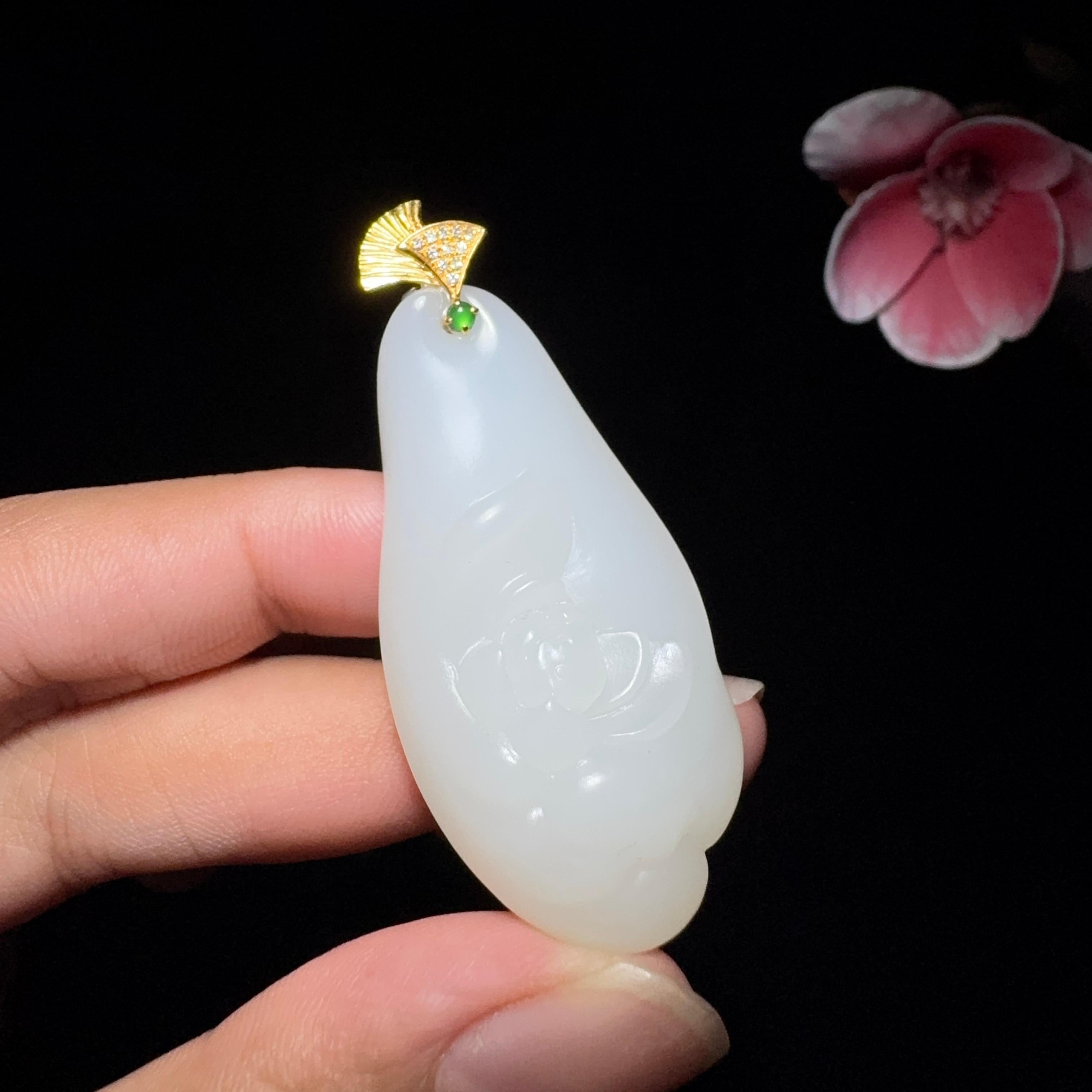 和田玉白玉花开富贵吊坠（18.9g）