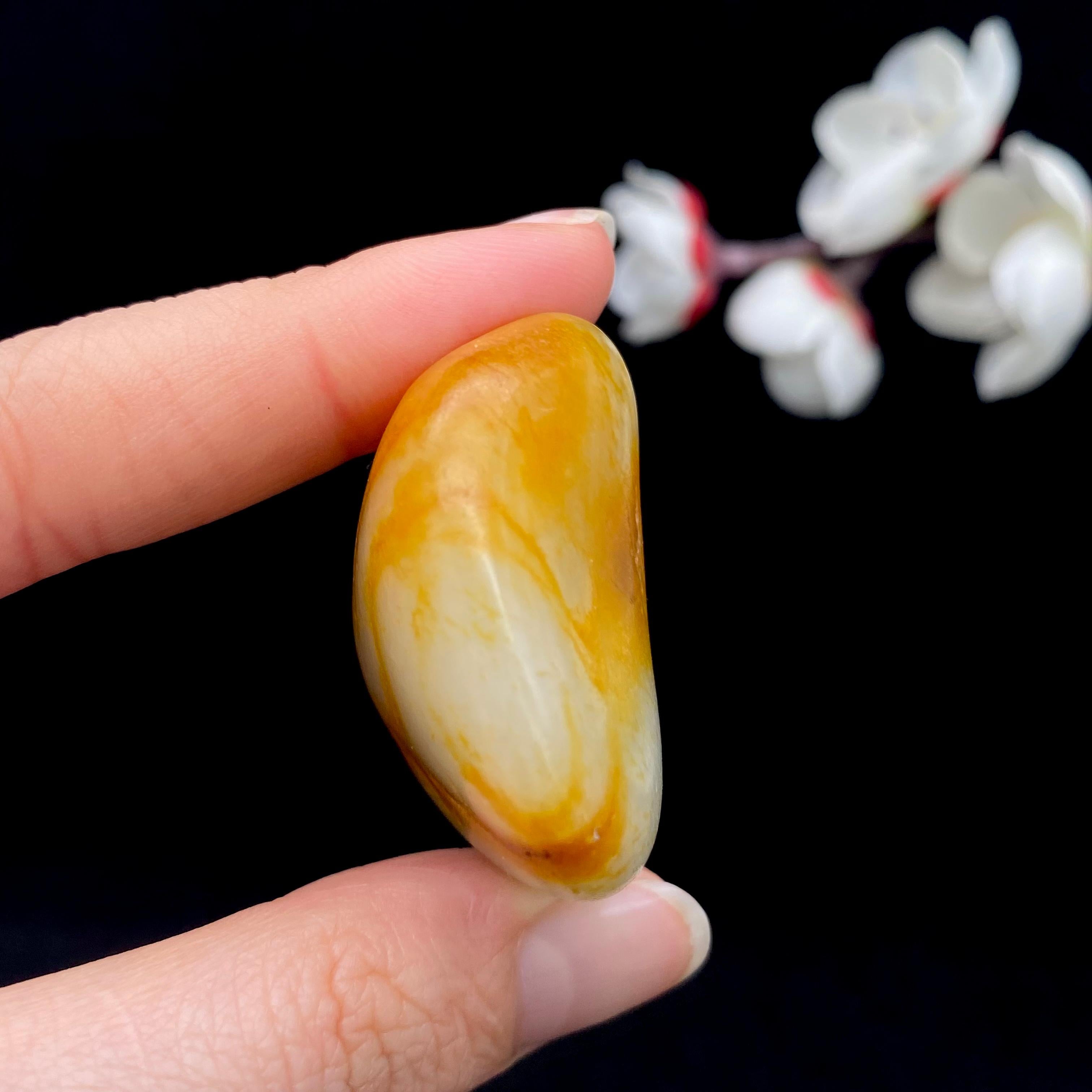 和田玉黄皮籽料挂件（39.1g）