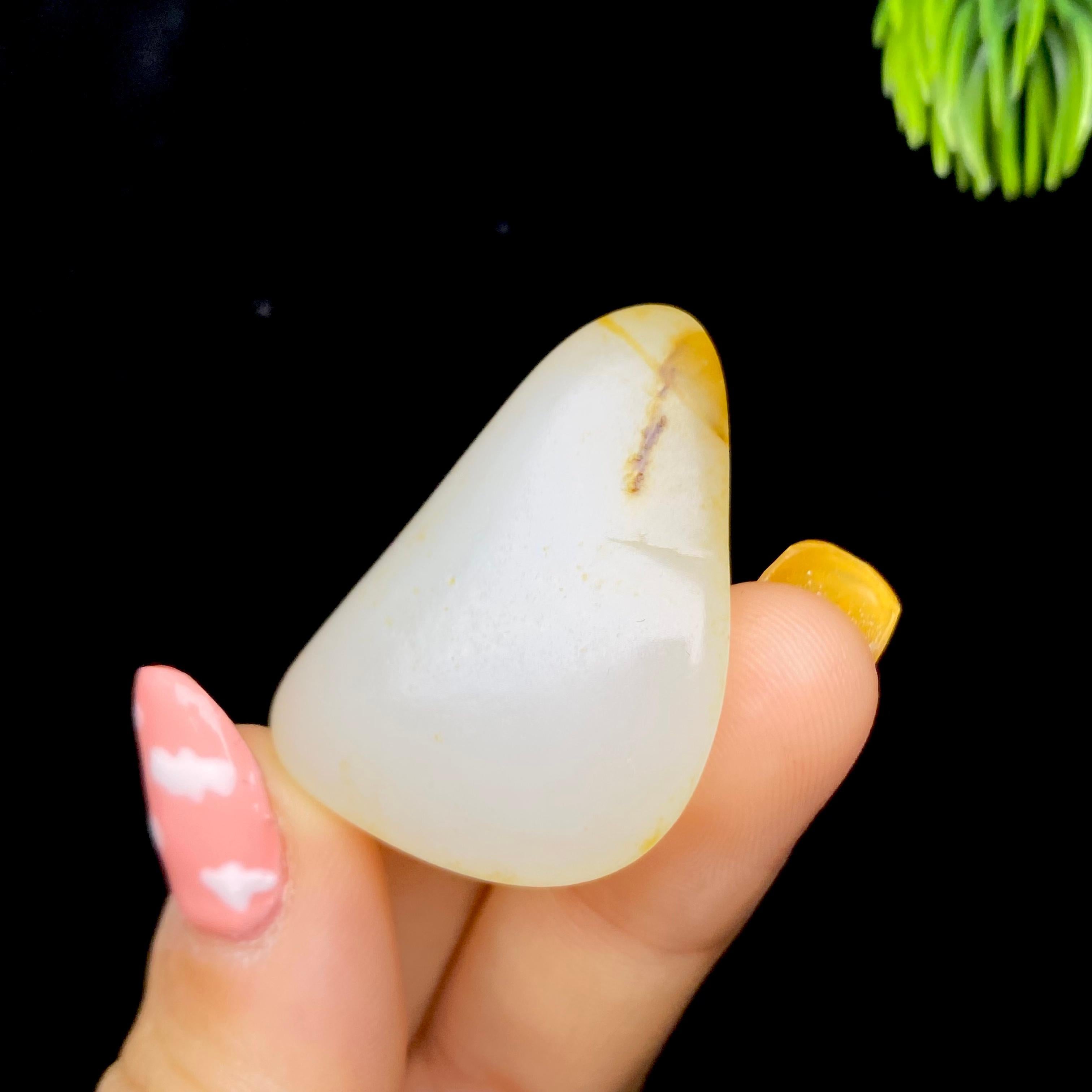 和田玉洒金皮籽料原石（20.6g）