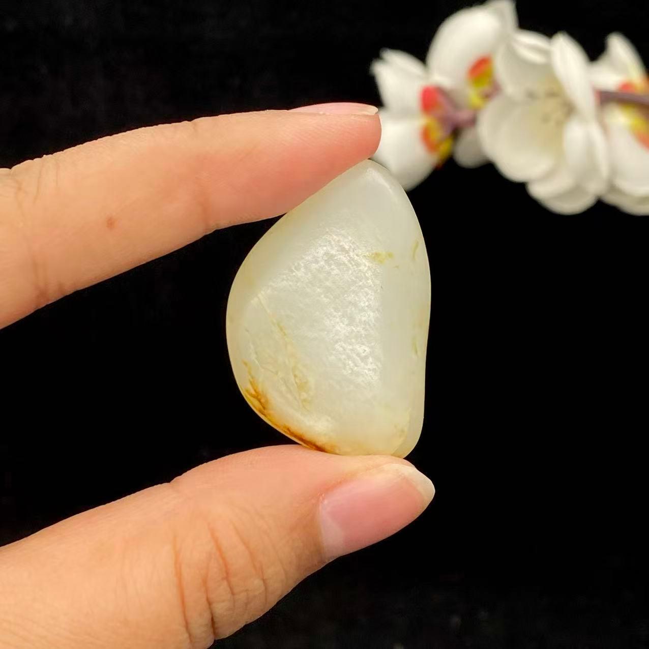 【超值推荐】和田玉洒金皮籽料挂件（18.8g）