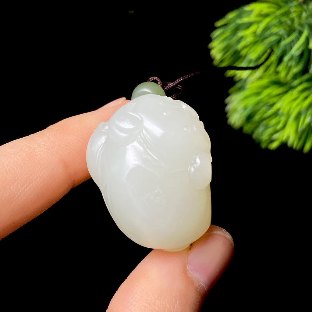 和田玉籽料小猪挂件（25.1g）