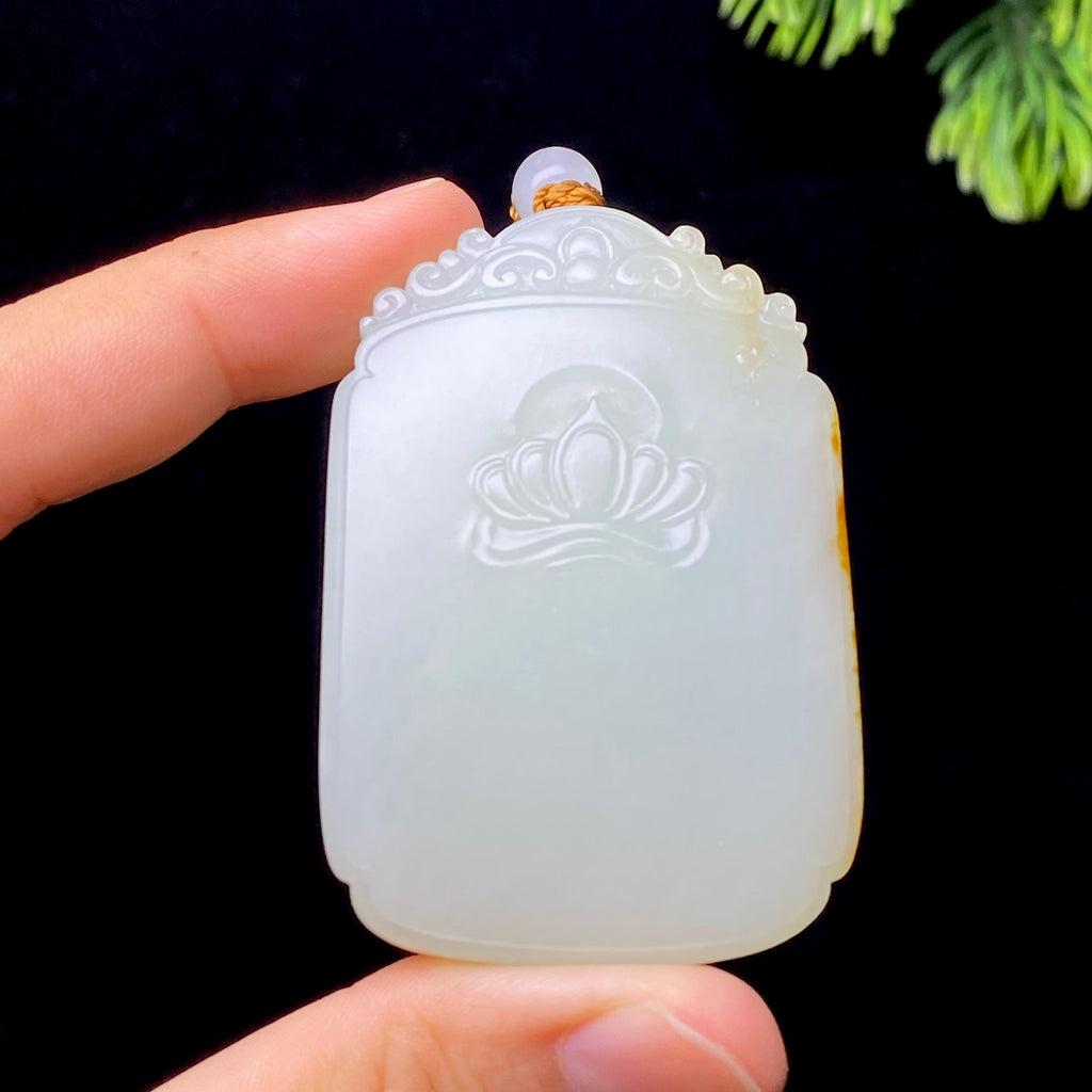 和田玉籽料无事牌（64.8g）