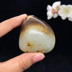 和田玉秋梨皮青花底籽料手把件（95.8g）