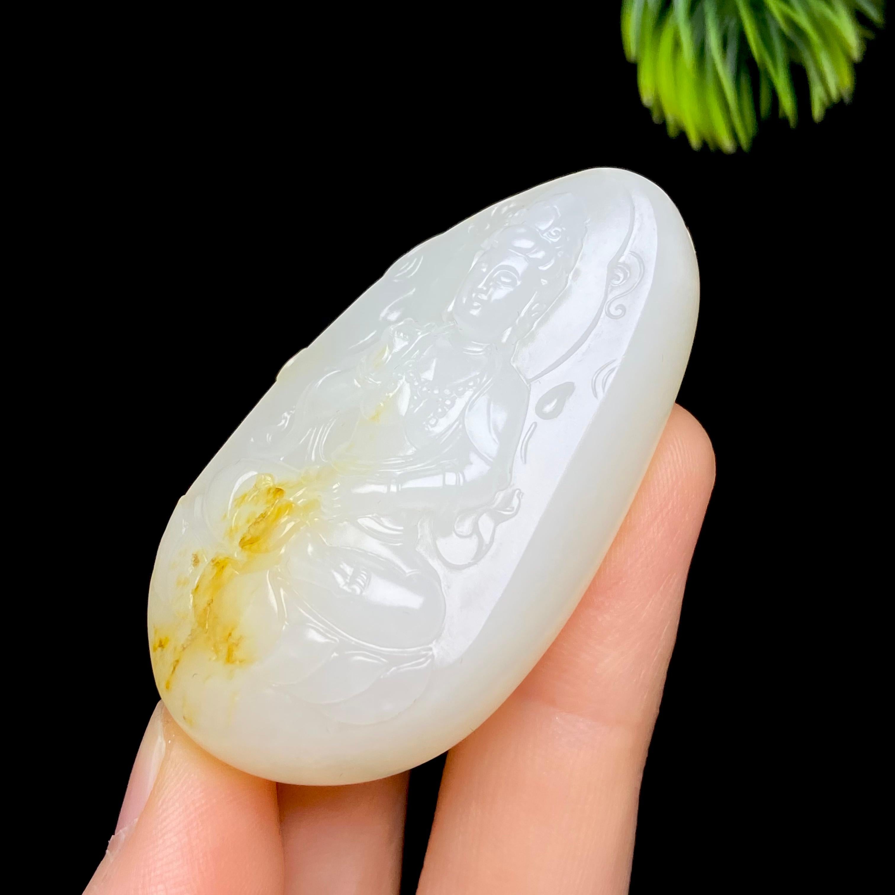 和田玉籽料观音（48.2g）