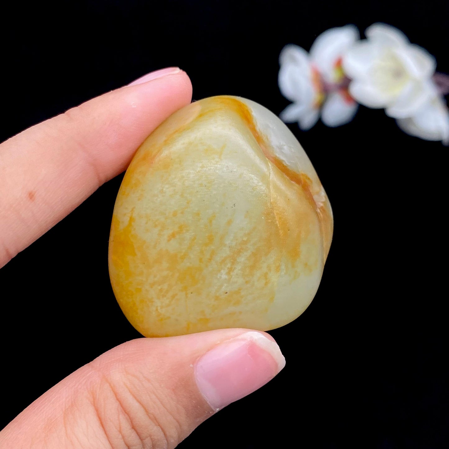 和田玉洒金皮籽料大挂件（52.2g）