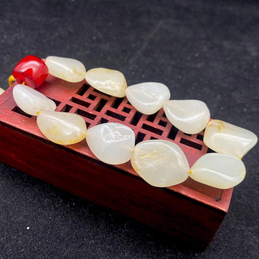 和田玉洒金皮籽料【精品手串】（46.9g）