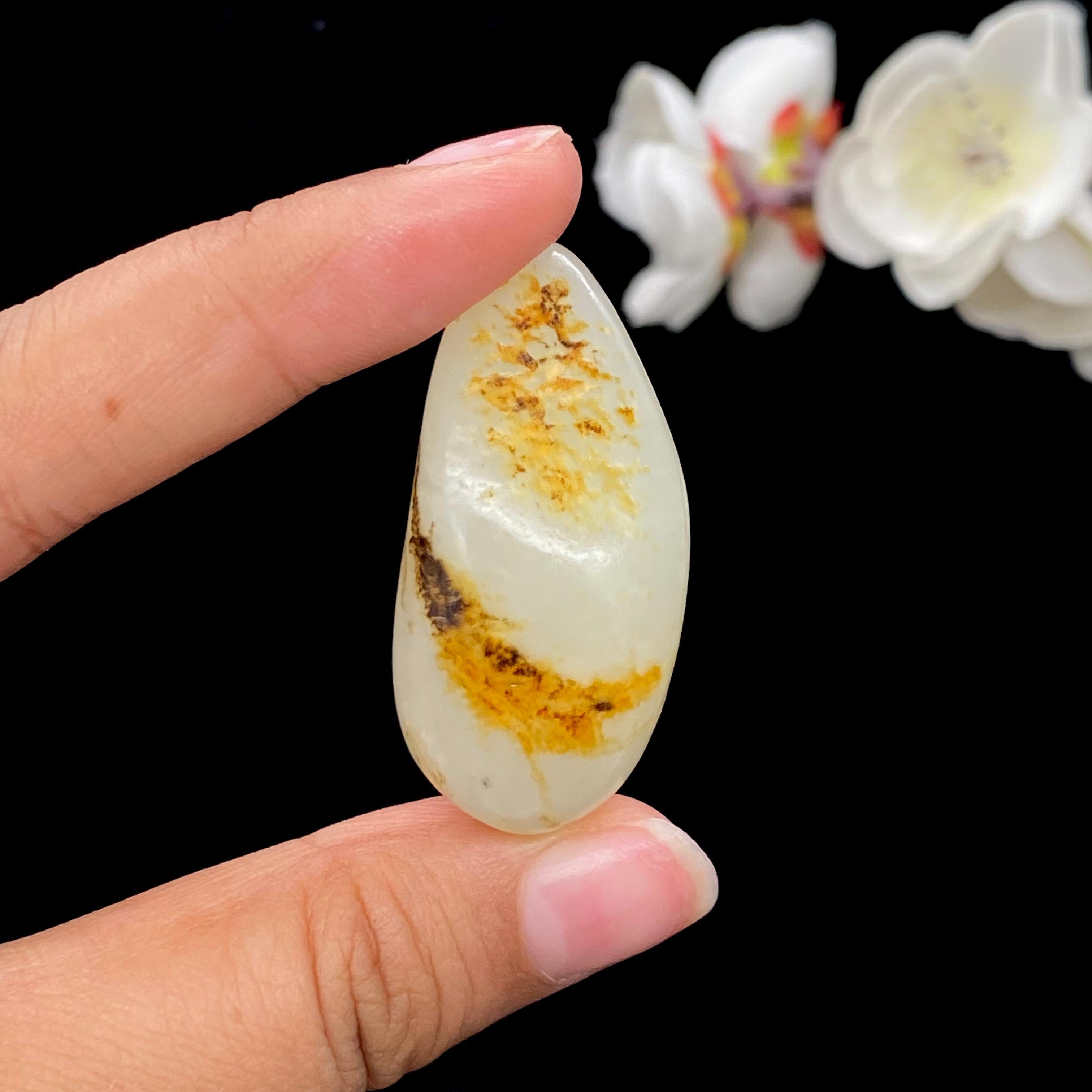和田玉黄皮籽料（28.3g）