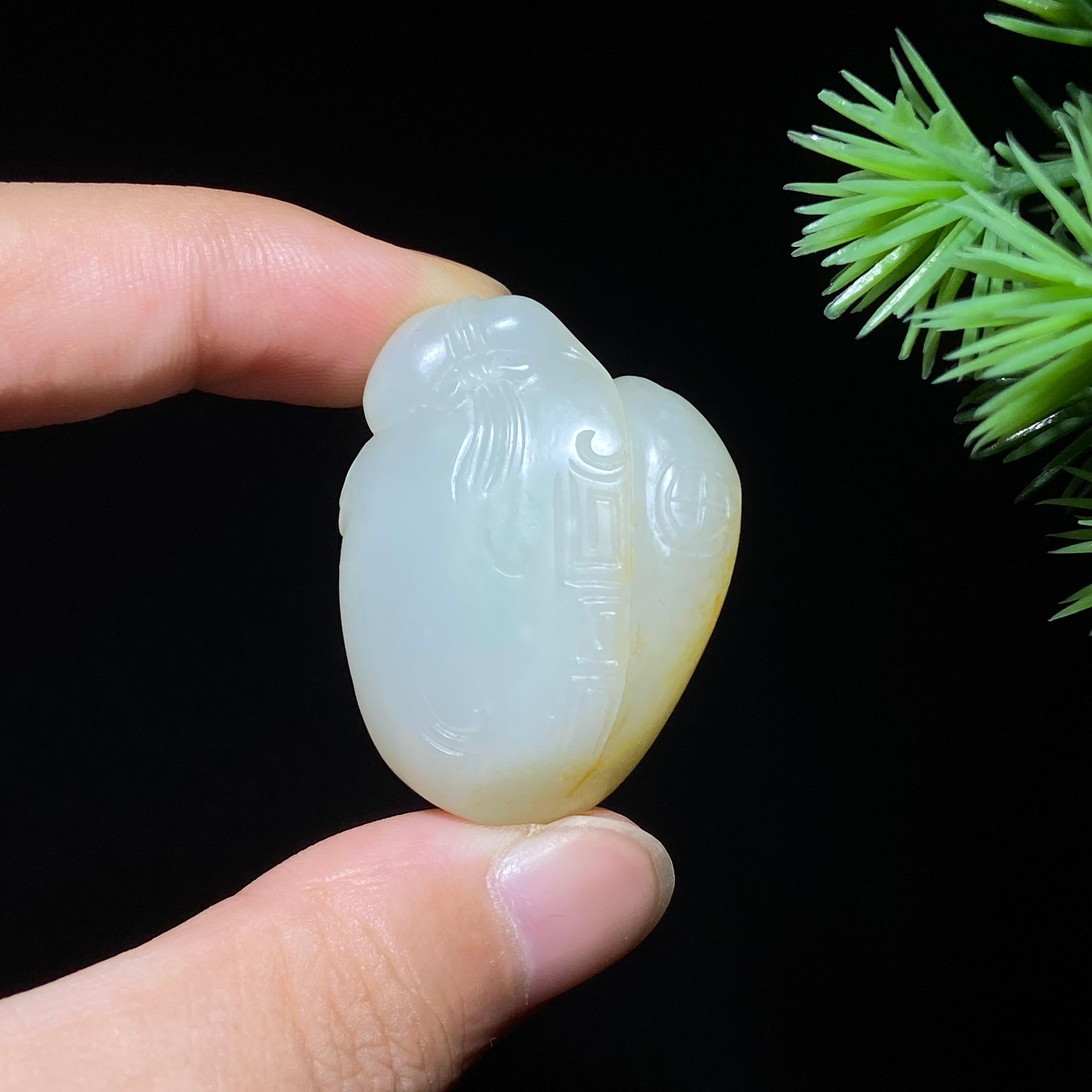 和田玉籽料佛公（19.2g）