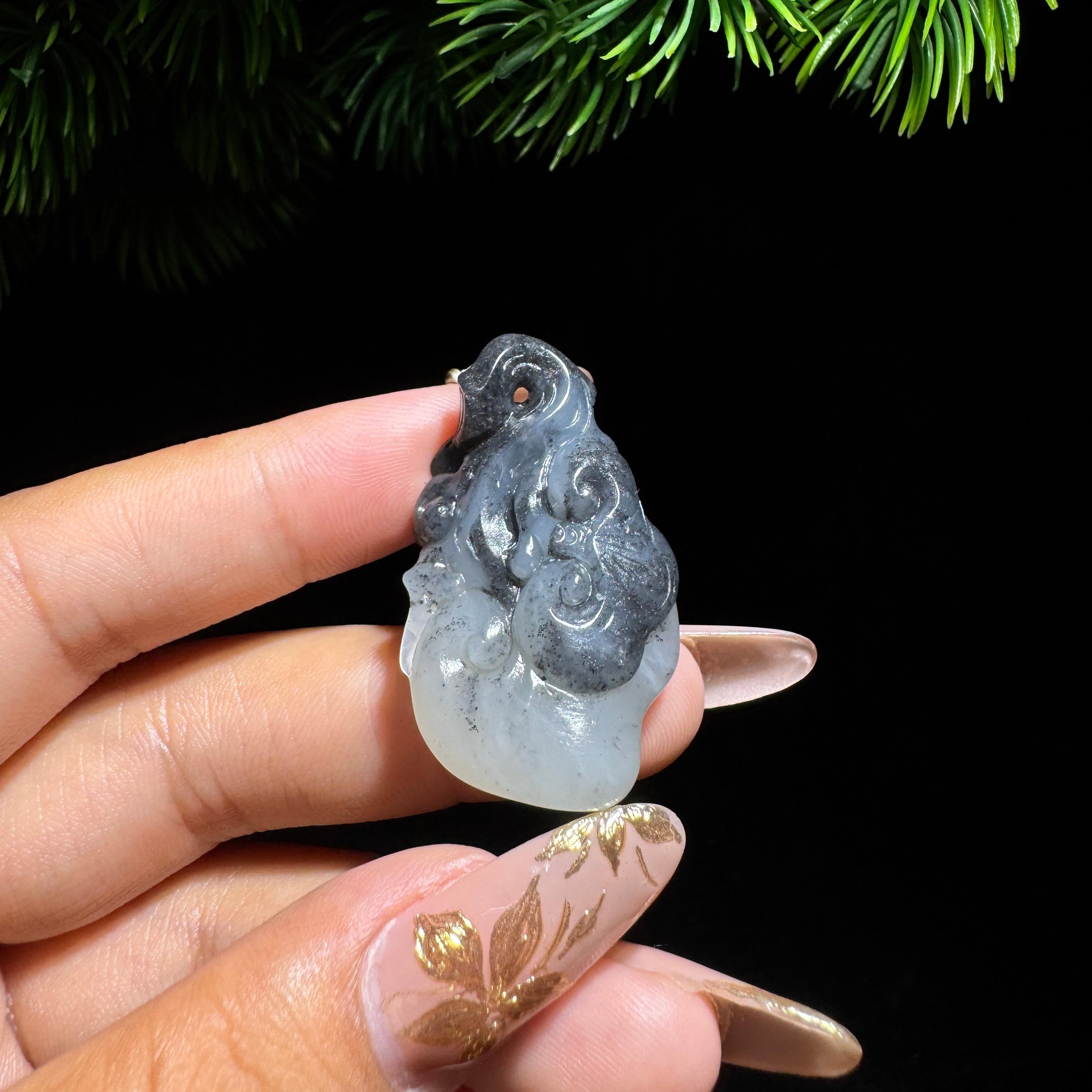 和田玉籽料青花如意（12.5g）