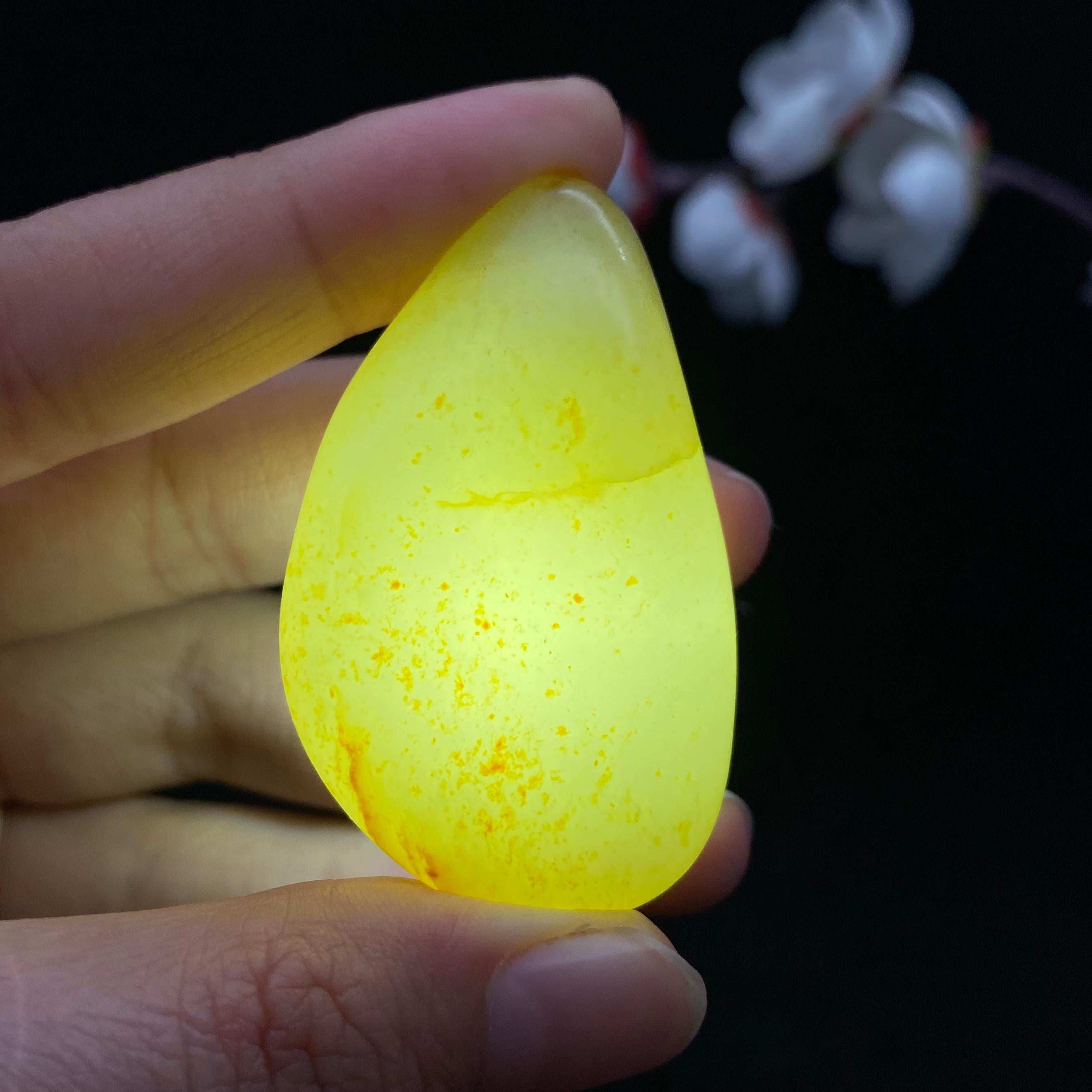 和田玉洒金皮籽料挂件（34.9g）