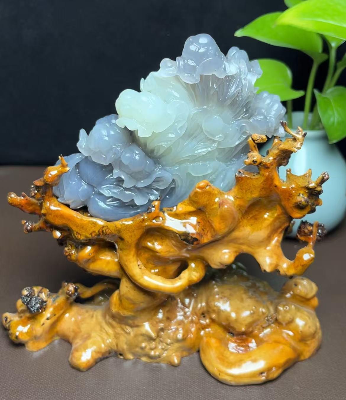 和田玉紫罗兰双色百财摆件（657.0g）