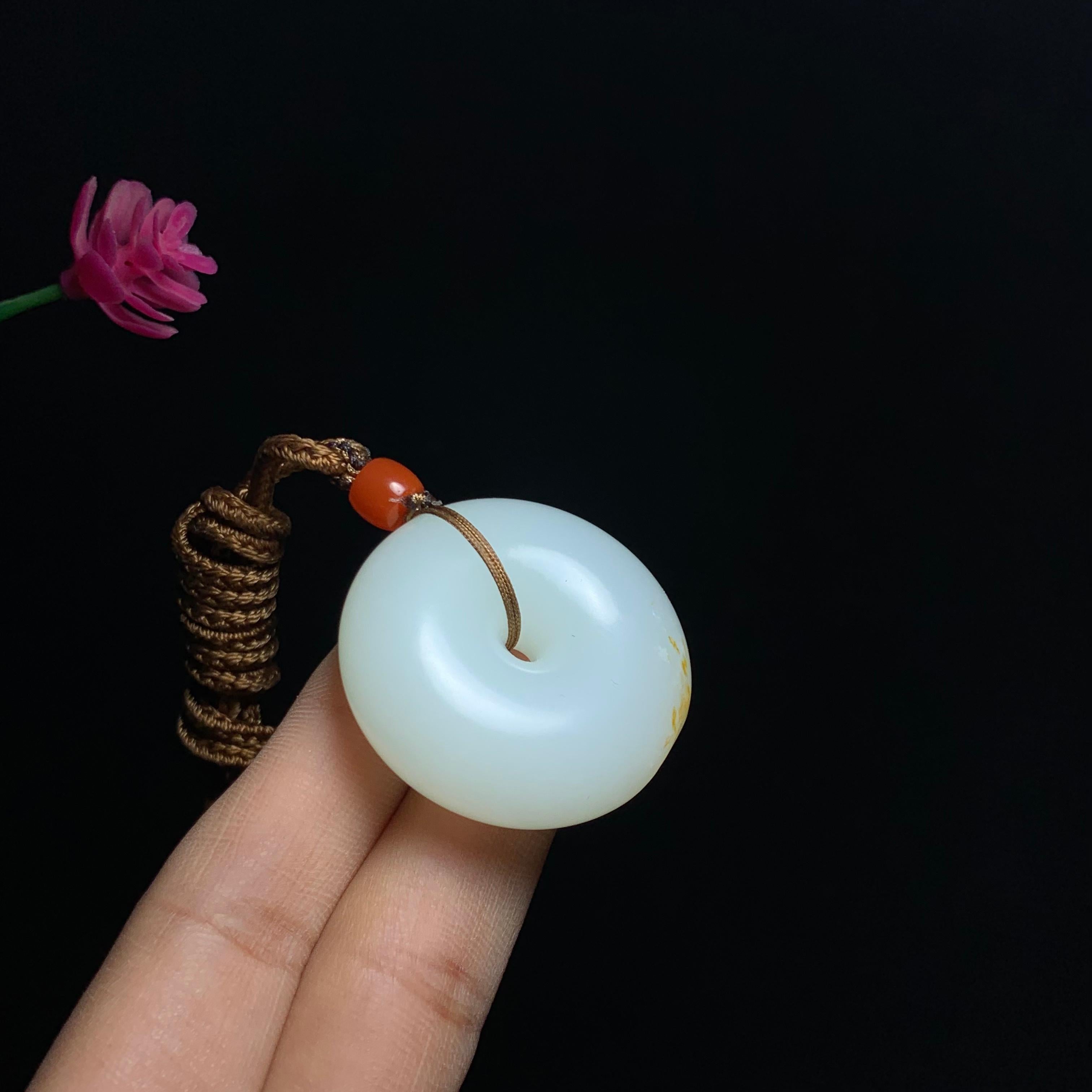 高品质和田玉籽料平安扣（29.2g）