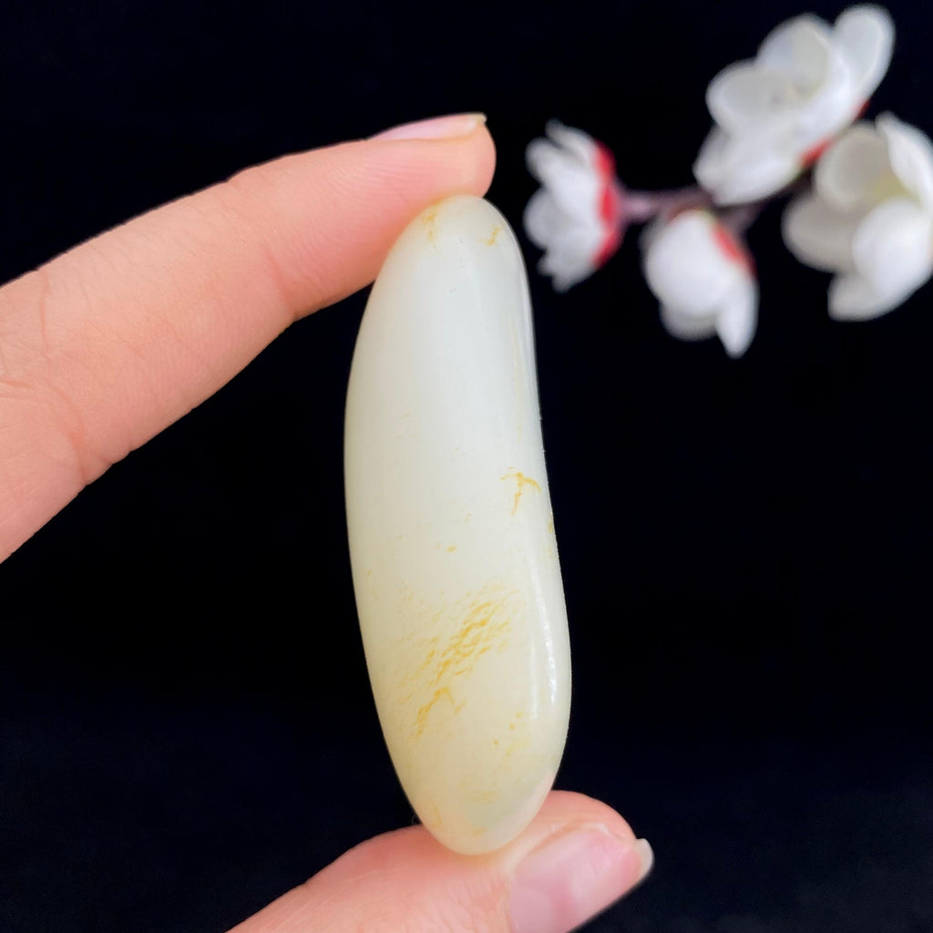 和田玉洒金皮籽料大挂件（63.4g）