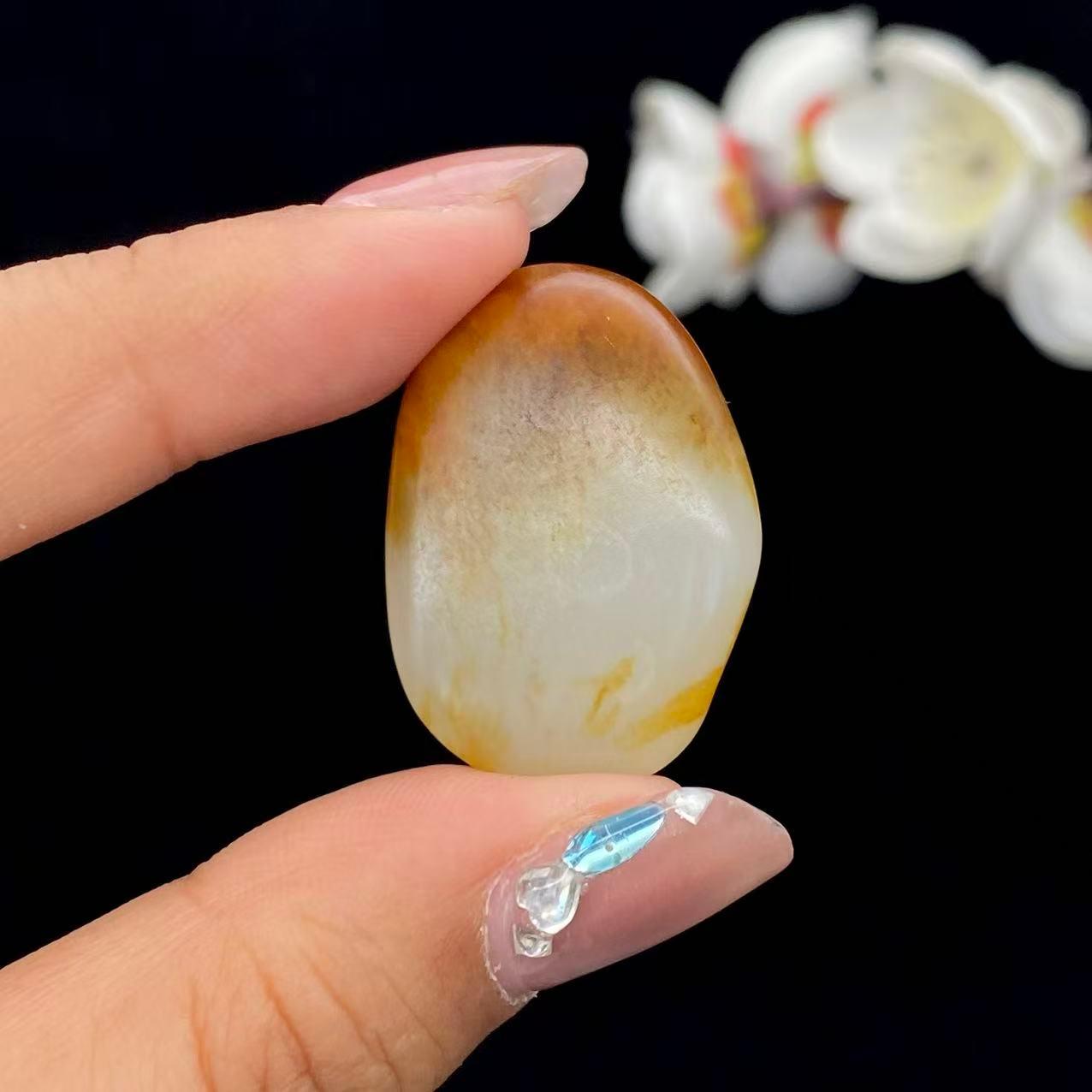 和田玉聚红皮籽料吊坠籽（9.3g）