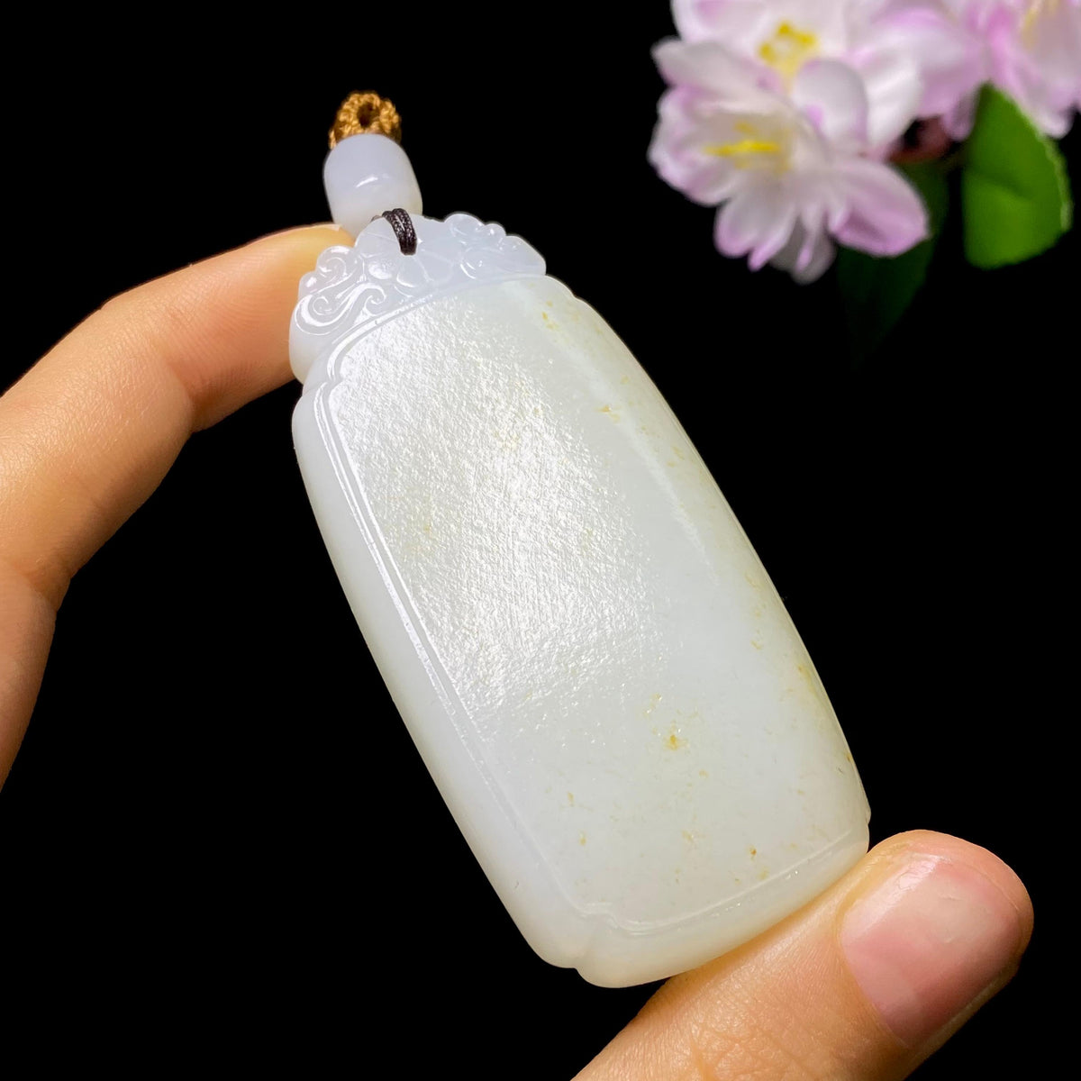 和田玉籽料无事牌（60.1g）