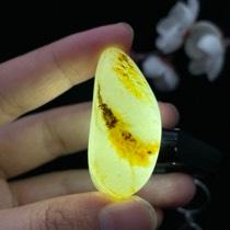 和田玉洒金皮籽料挂件（28.5g）