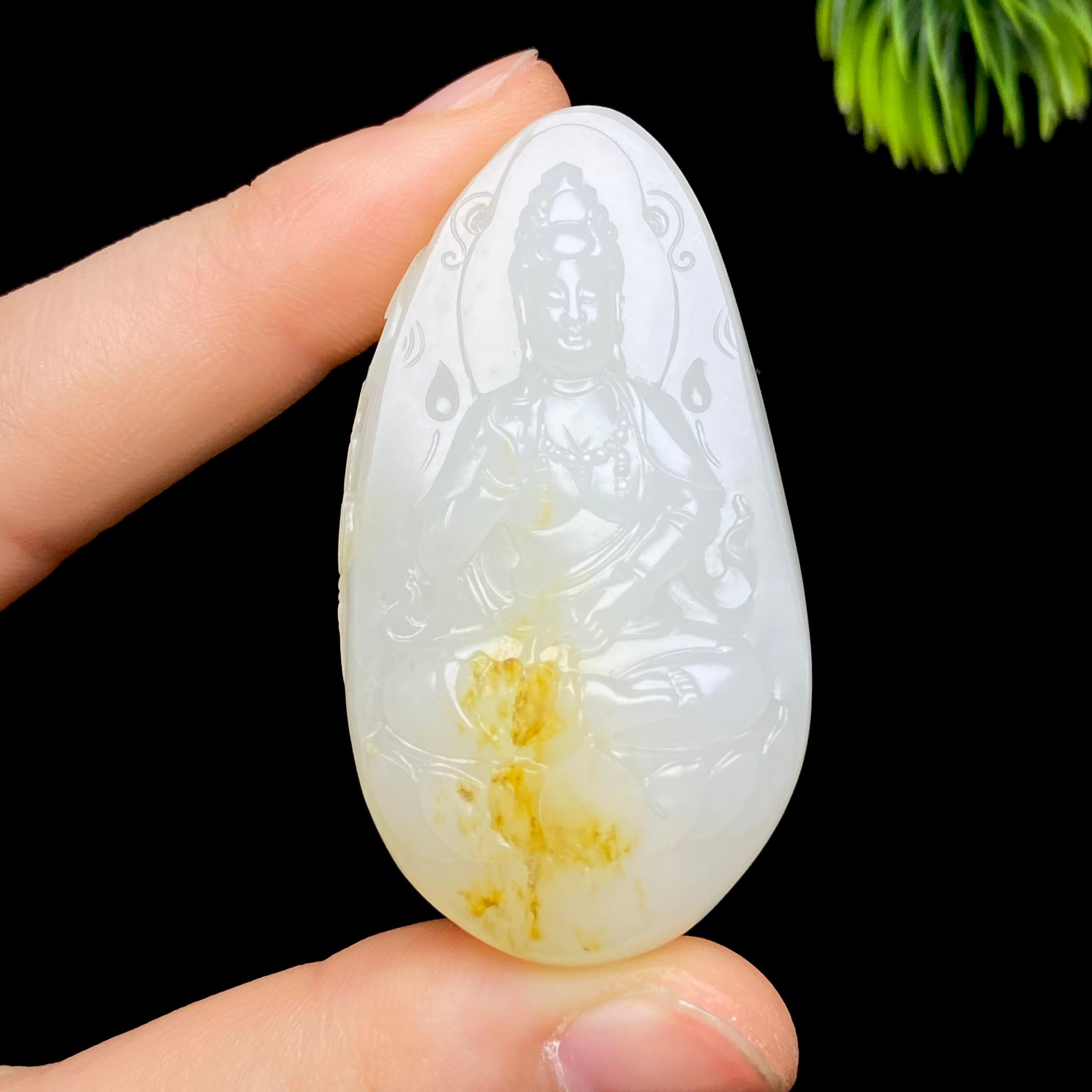 和田玉籽料观音（48.2g）