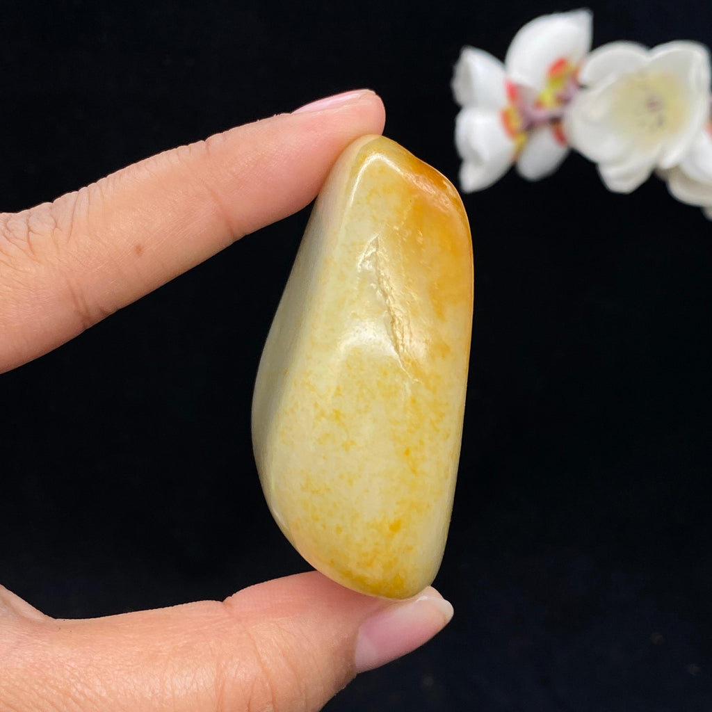 和田玉聚黄皮籽料（109.5g）