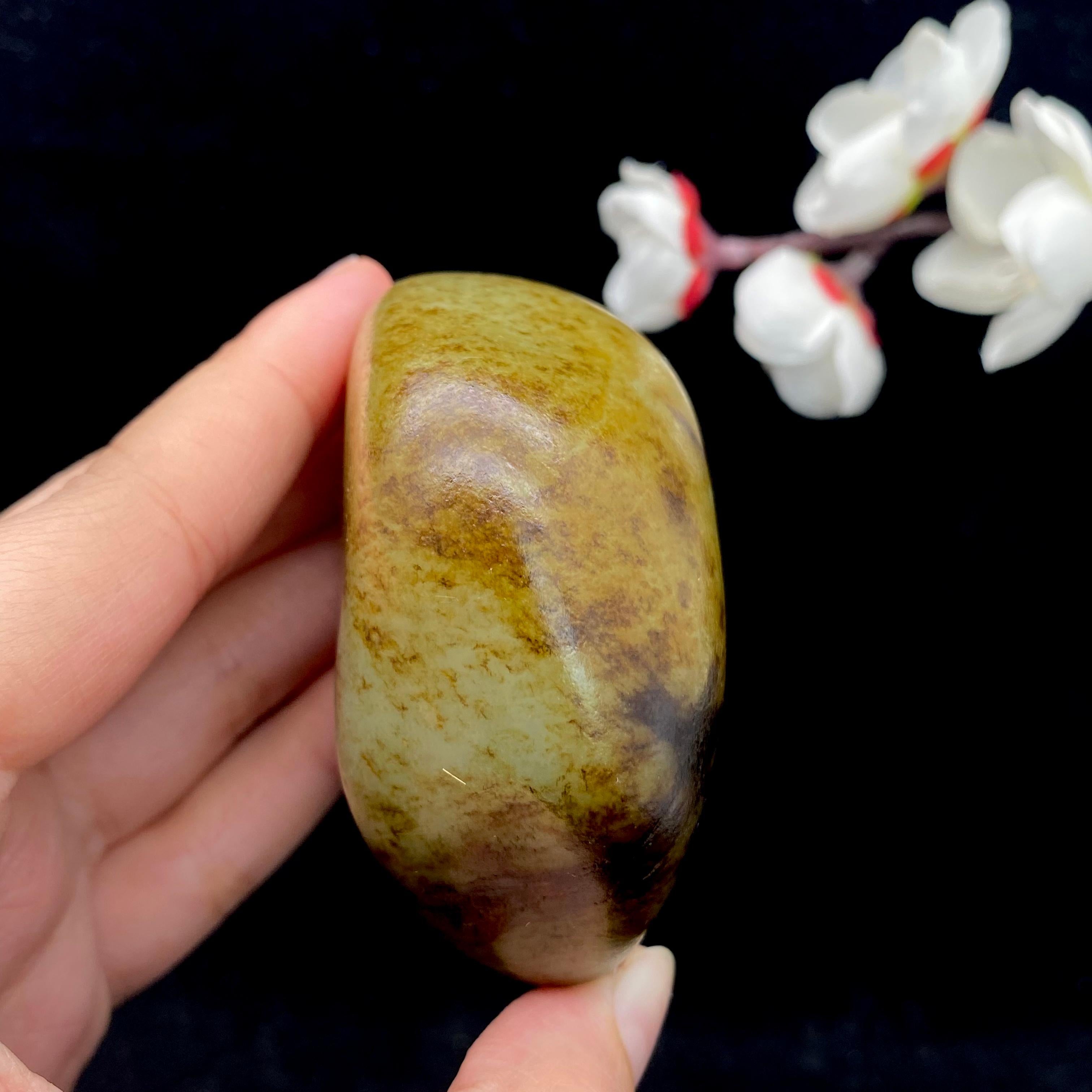 和田玉秋梨皮籽料原石（230.6g）