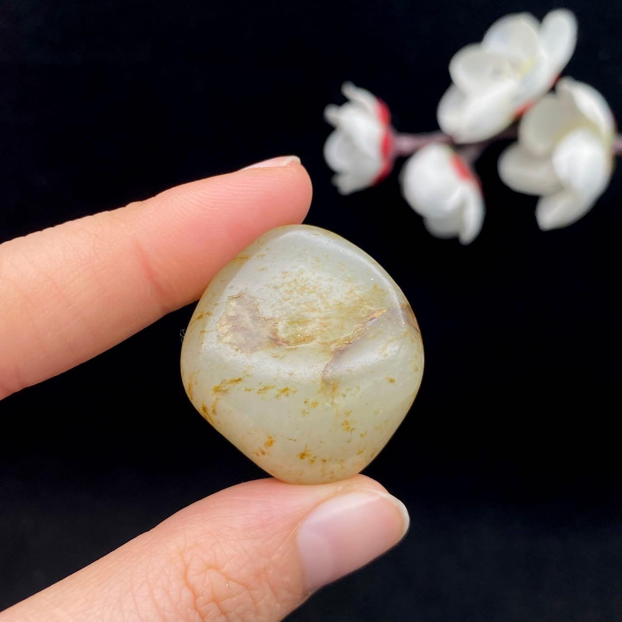 【超值推荐】和田玉洒金皮籽料（16.2g）