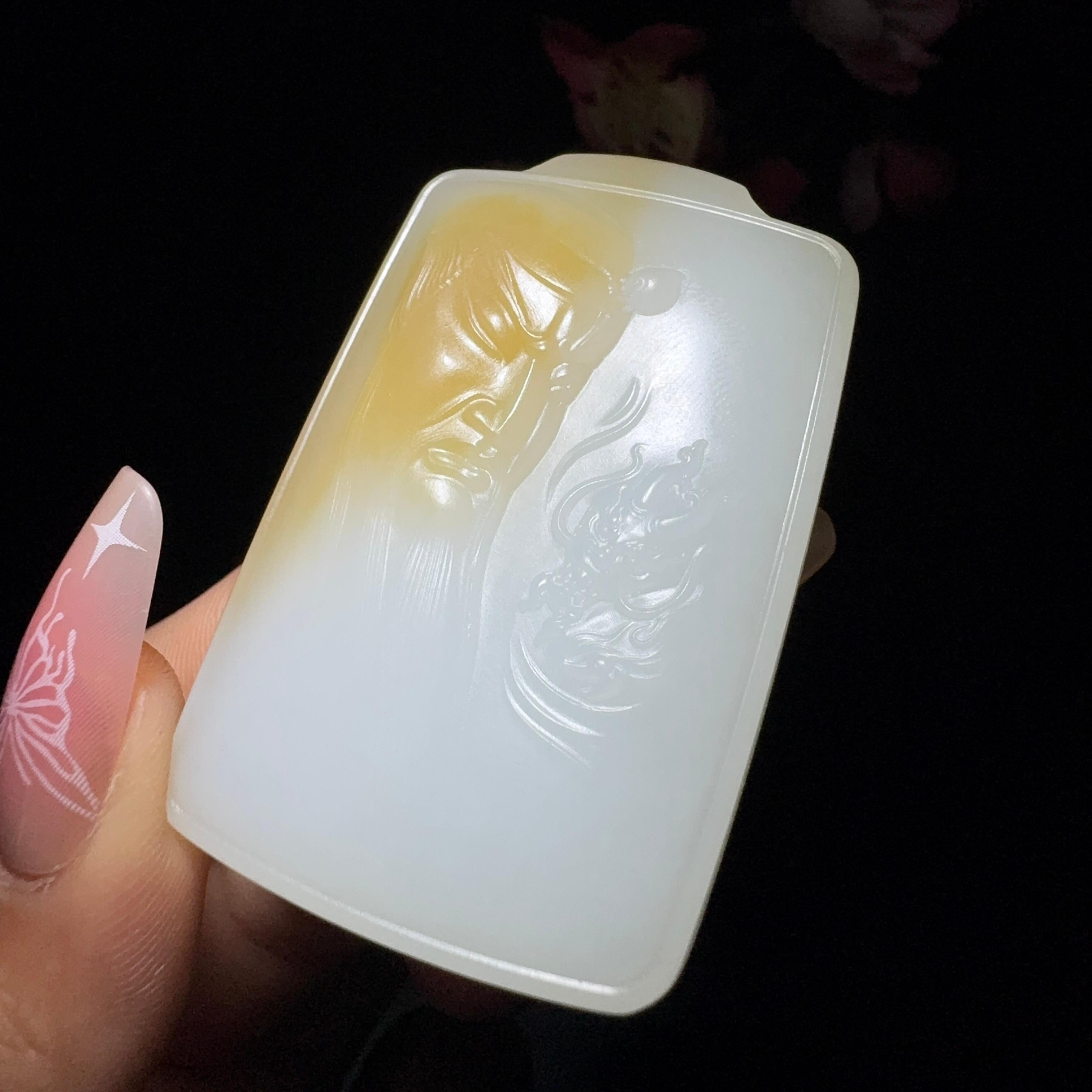 和田玉糖白挂件关公（70.8g）
