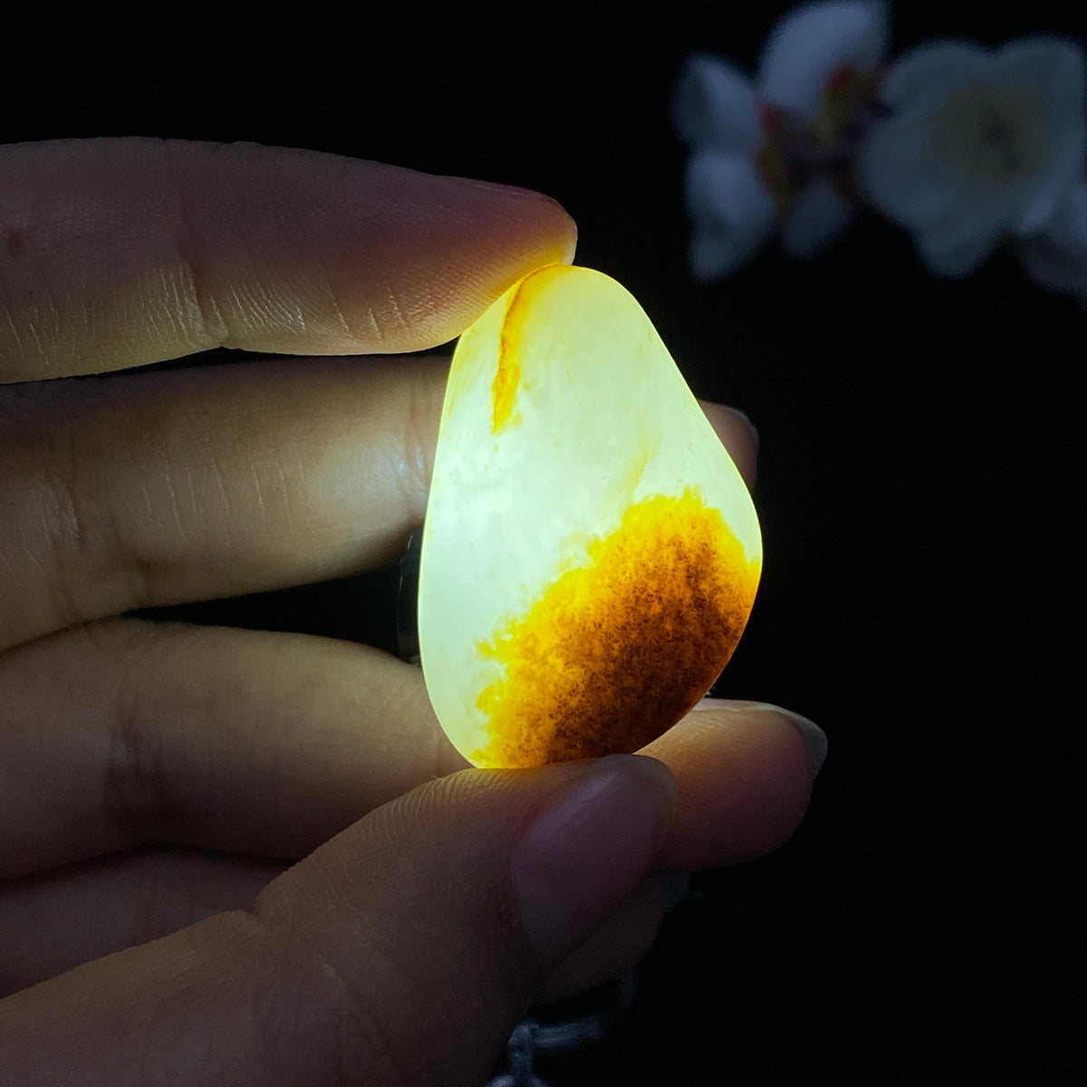 和田玉聚黄皮籽料（12.7g）