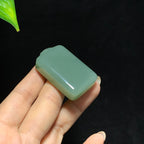 和田玉冰底湖水绿无事牌（40.0g）