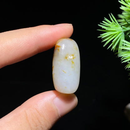和田玉红皮带青花籽料原石（13.2g）