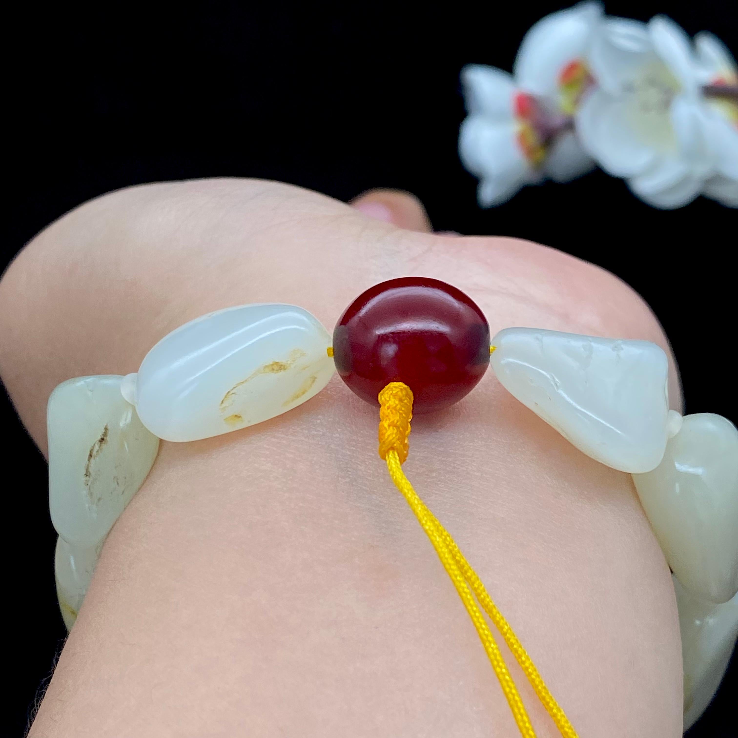 和田玉洒金皮籽料【精品手串】（56.2g）