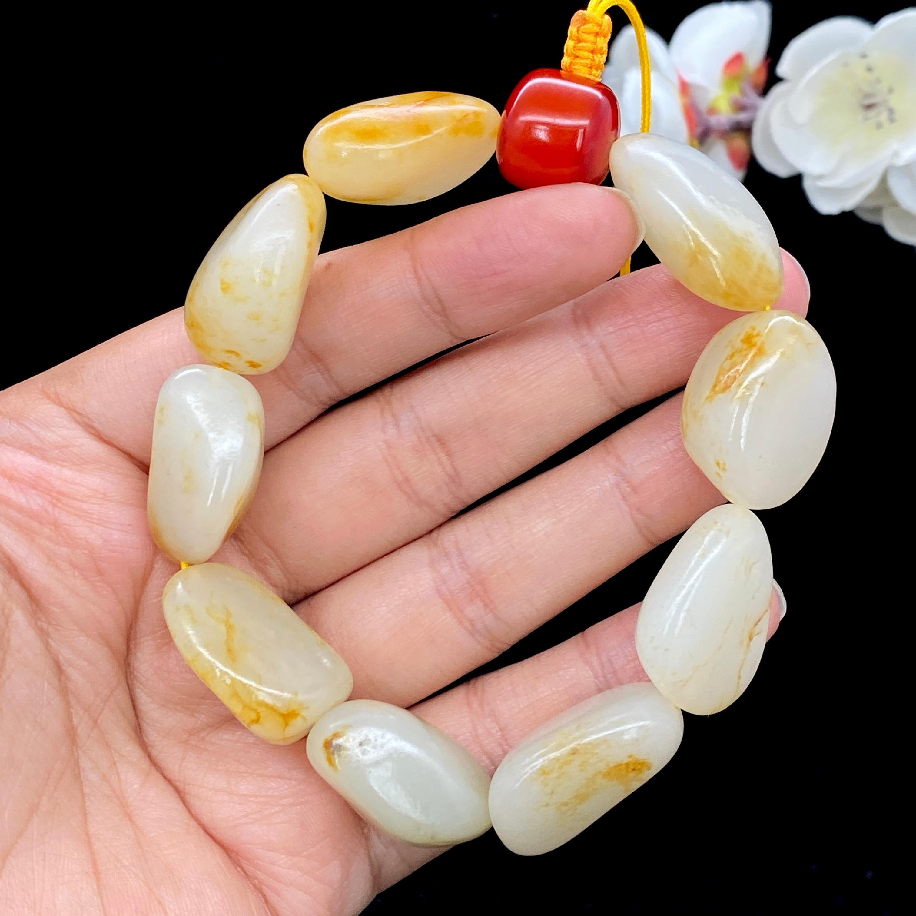 和田玉洒金皮籽料【精品手串】（68.9g）