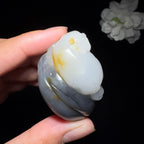 精品和田玉青花籽料发财猪挂件（54.6g）