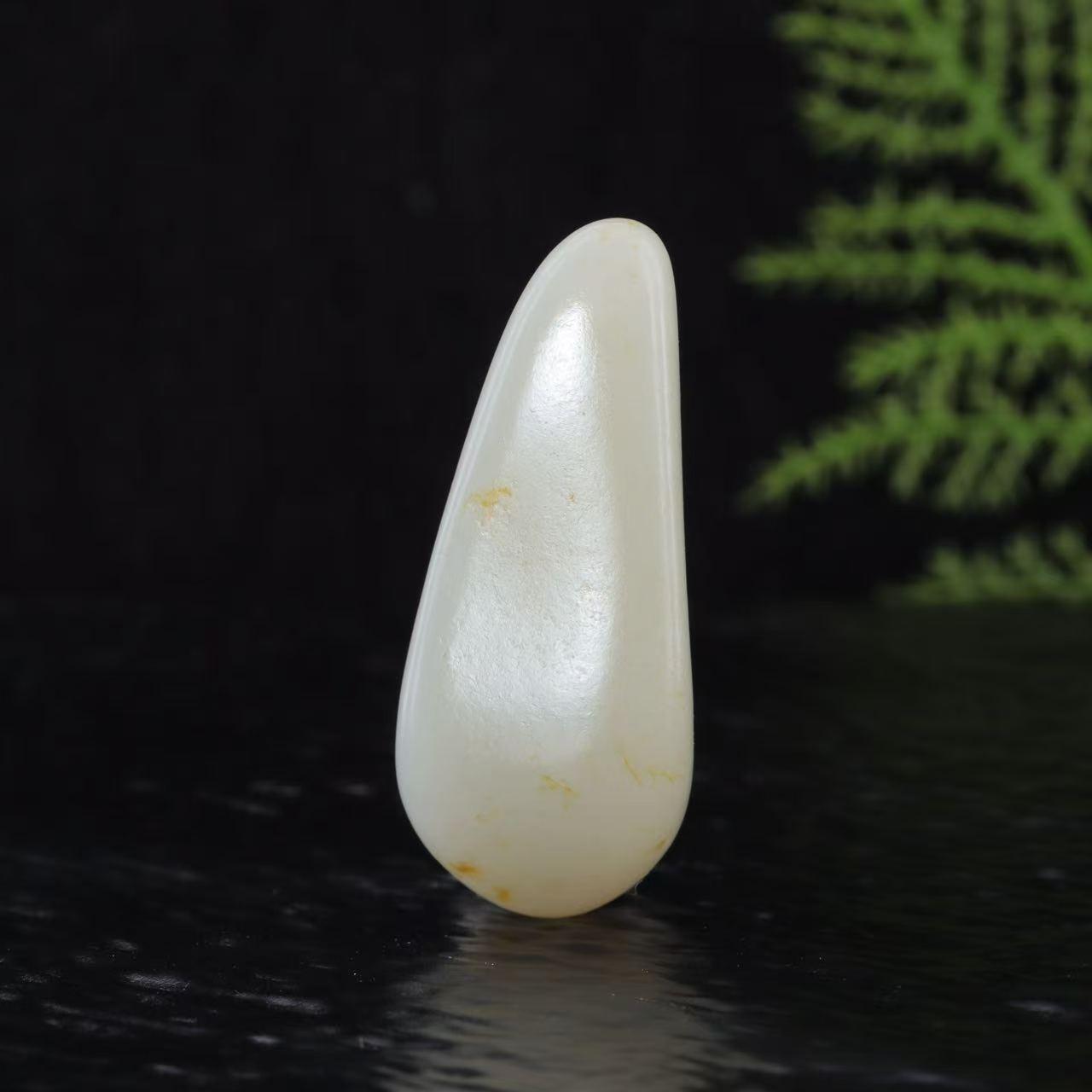 和田玉洒金皮籽料（31g）